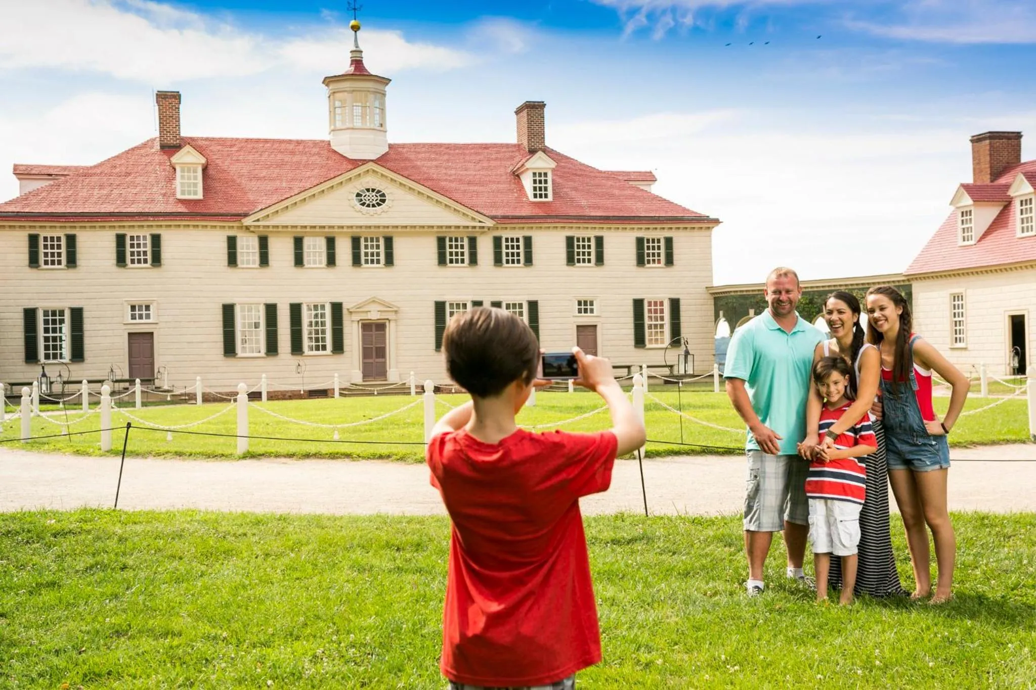 Area and facilities in Crowne Plaza Dulles Airport by IHG