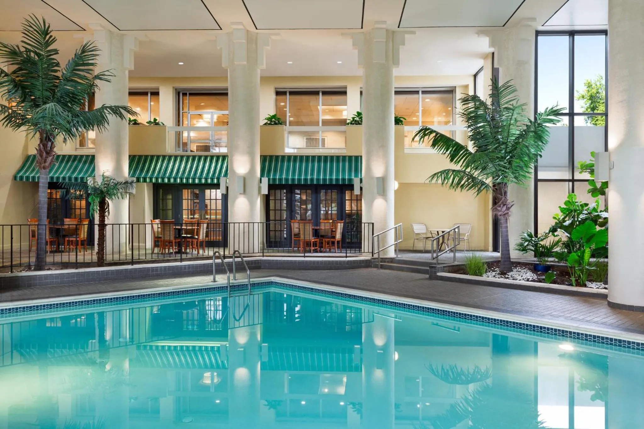 Swimming pool in Holiday Inn Gaithersburg by IHG