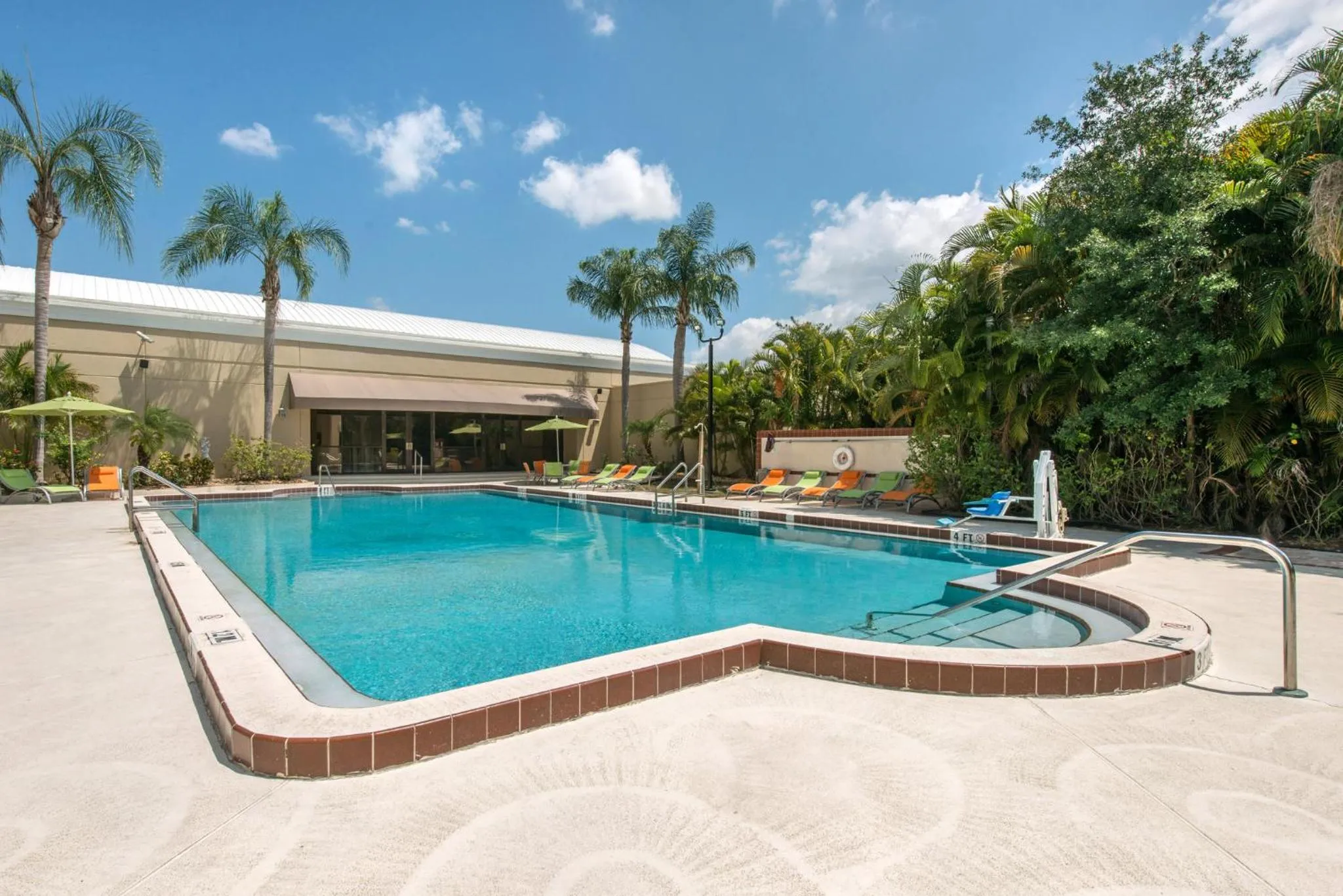Swimming pool in Holiday Inn Melbourne-Viera Conference Ctr by IHG
