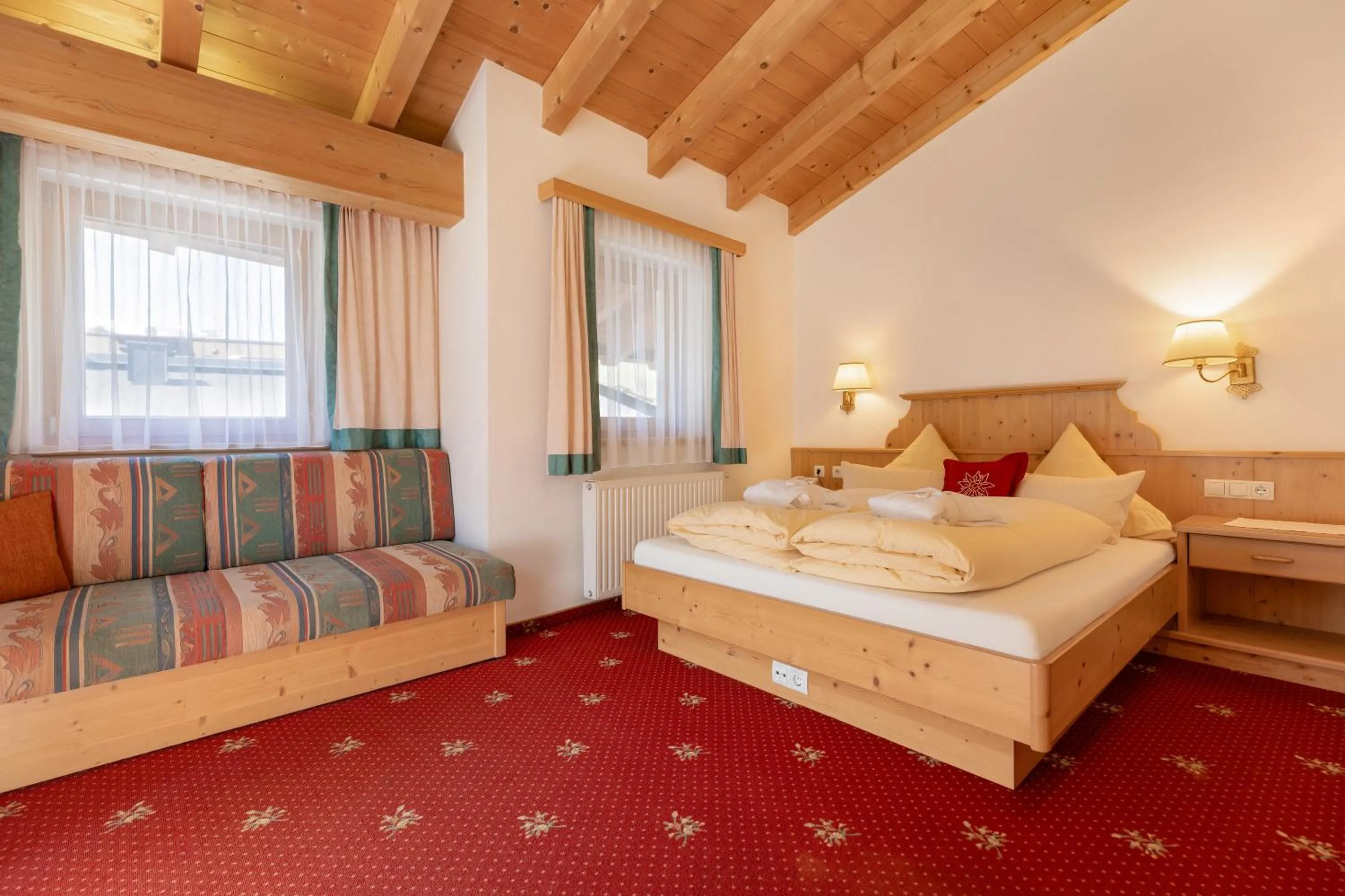 Bed in Hotel Pinzger Tux