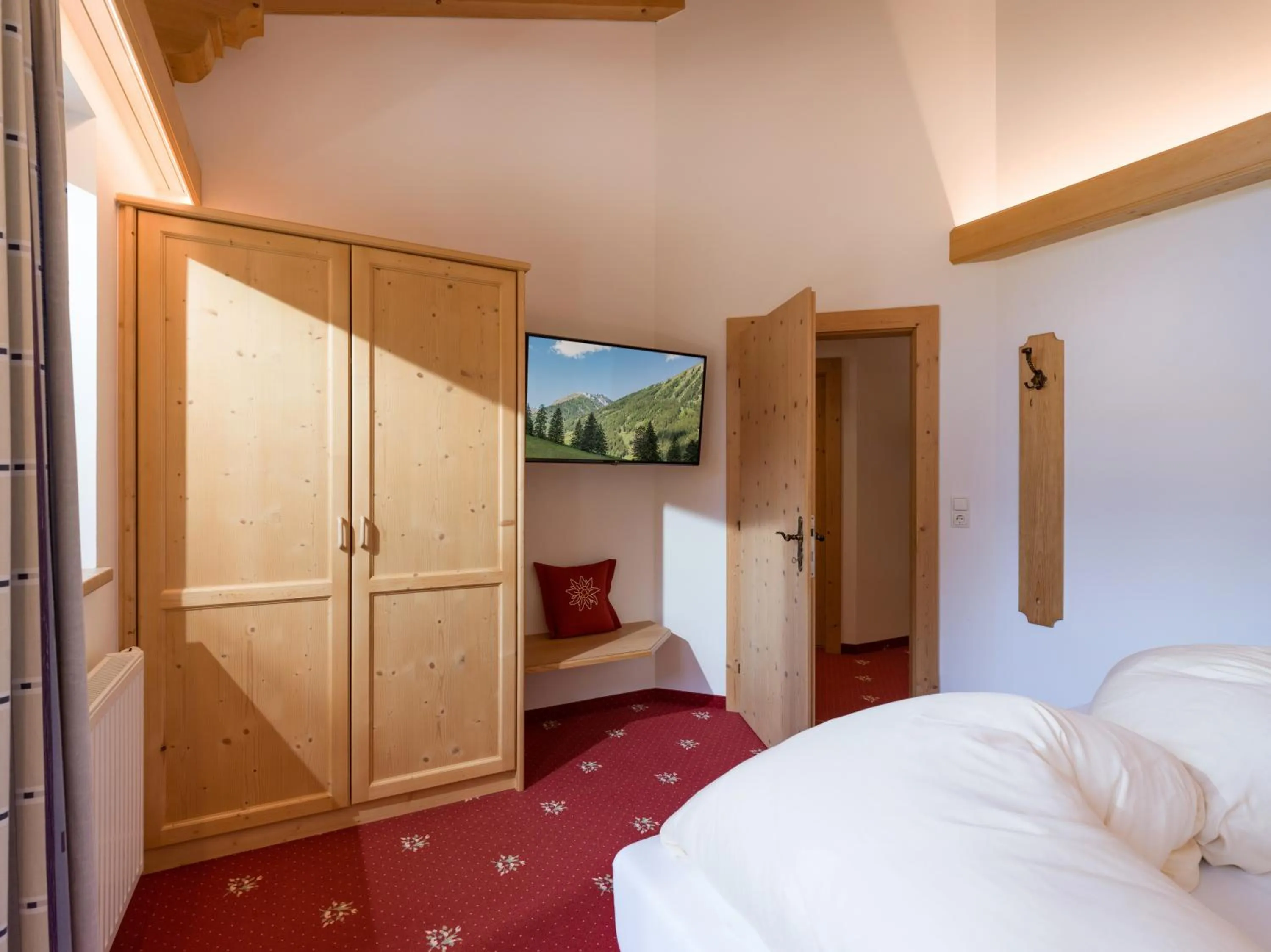 Bed in Hotel Pinzger Tux