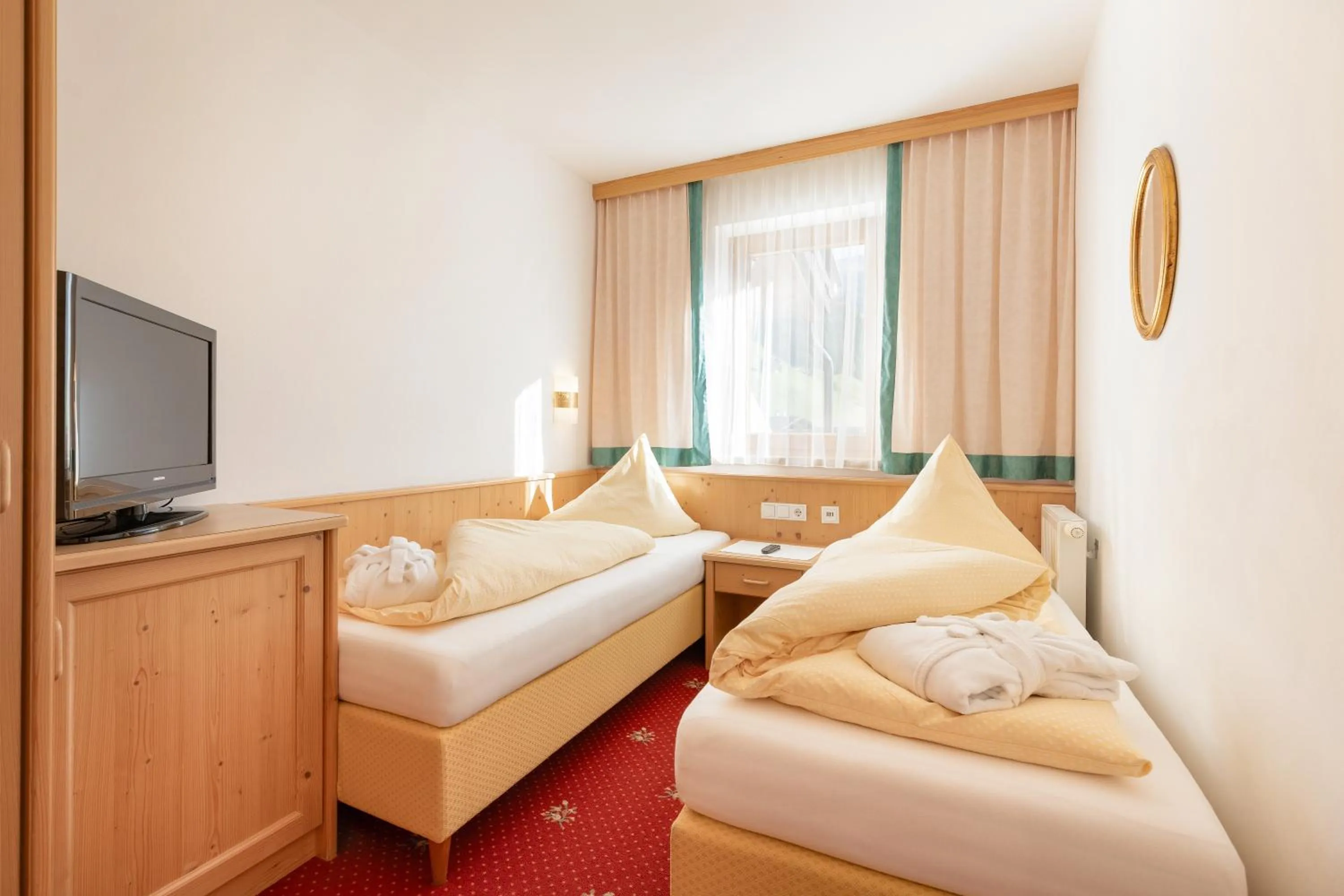 Bed in Hotel Pinzger Tux