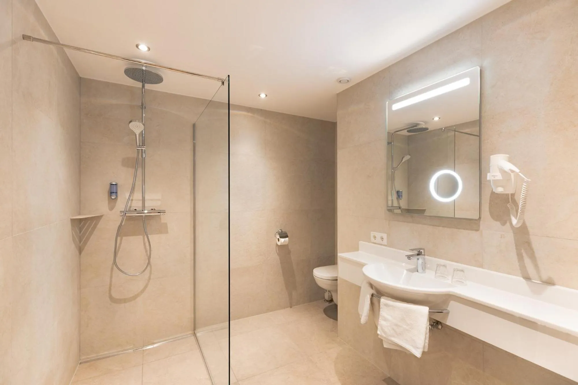 Shower in Hotel Pinzger Tux