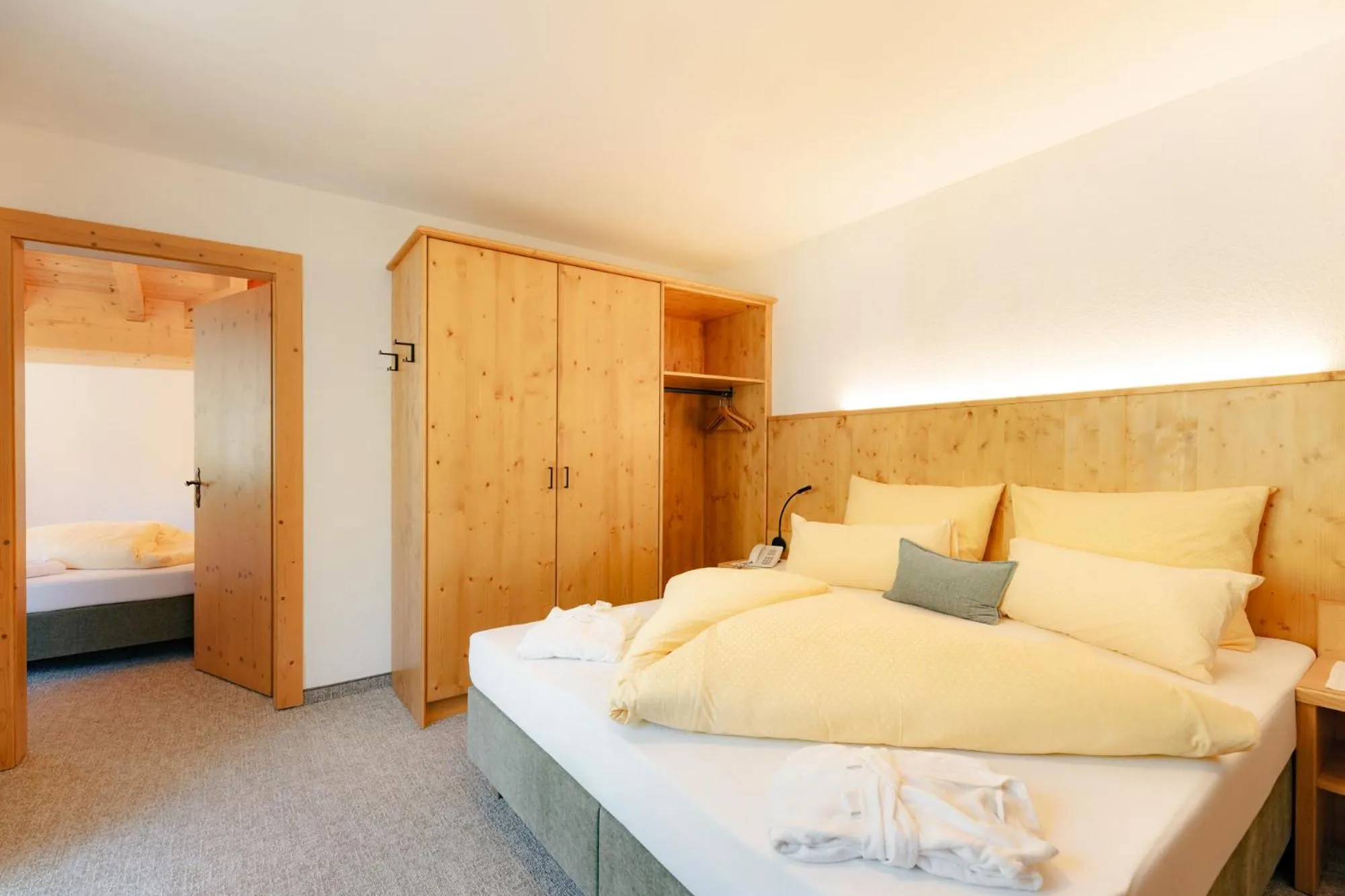 Bed in Hotel Pinzger Tux