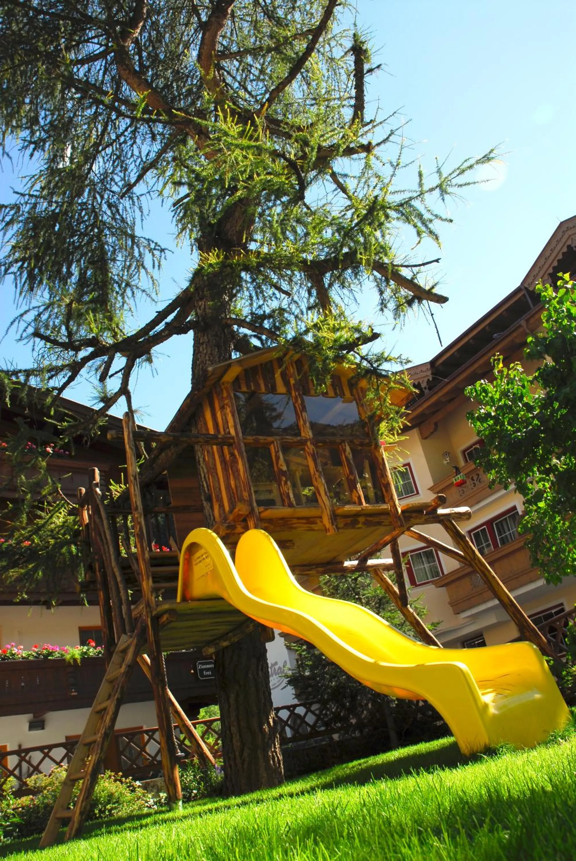 Patio in Hotel Pinzger Tux