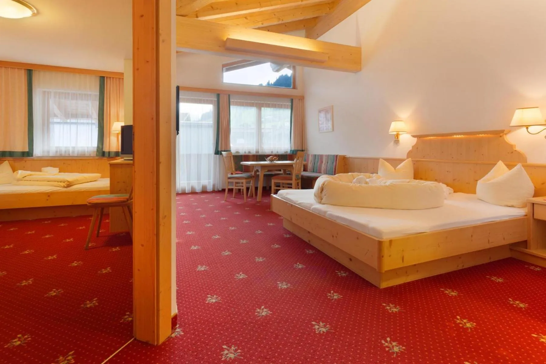 Bed in Hotel Pinzger Tux