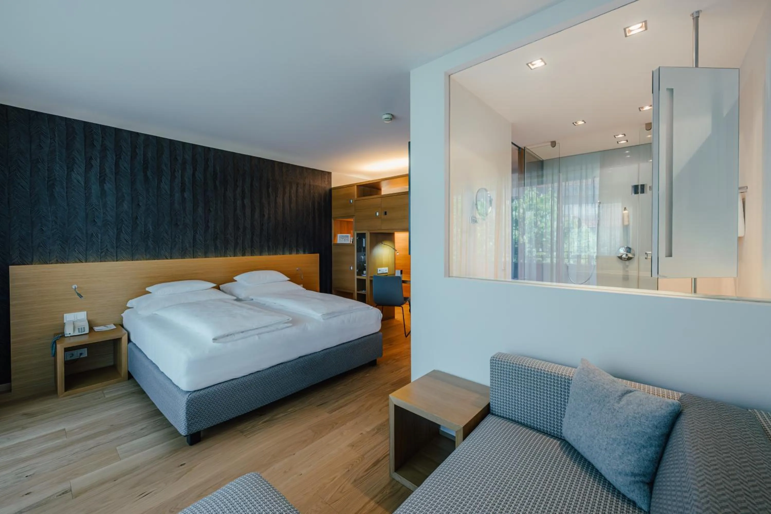 Photo of the whole room, Bed in Hotel-Restaurant Ammerhauser