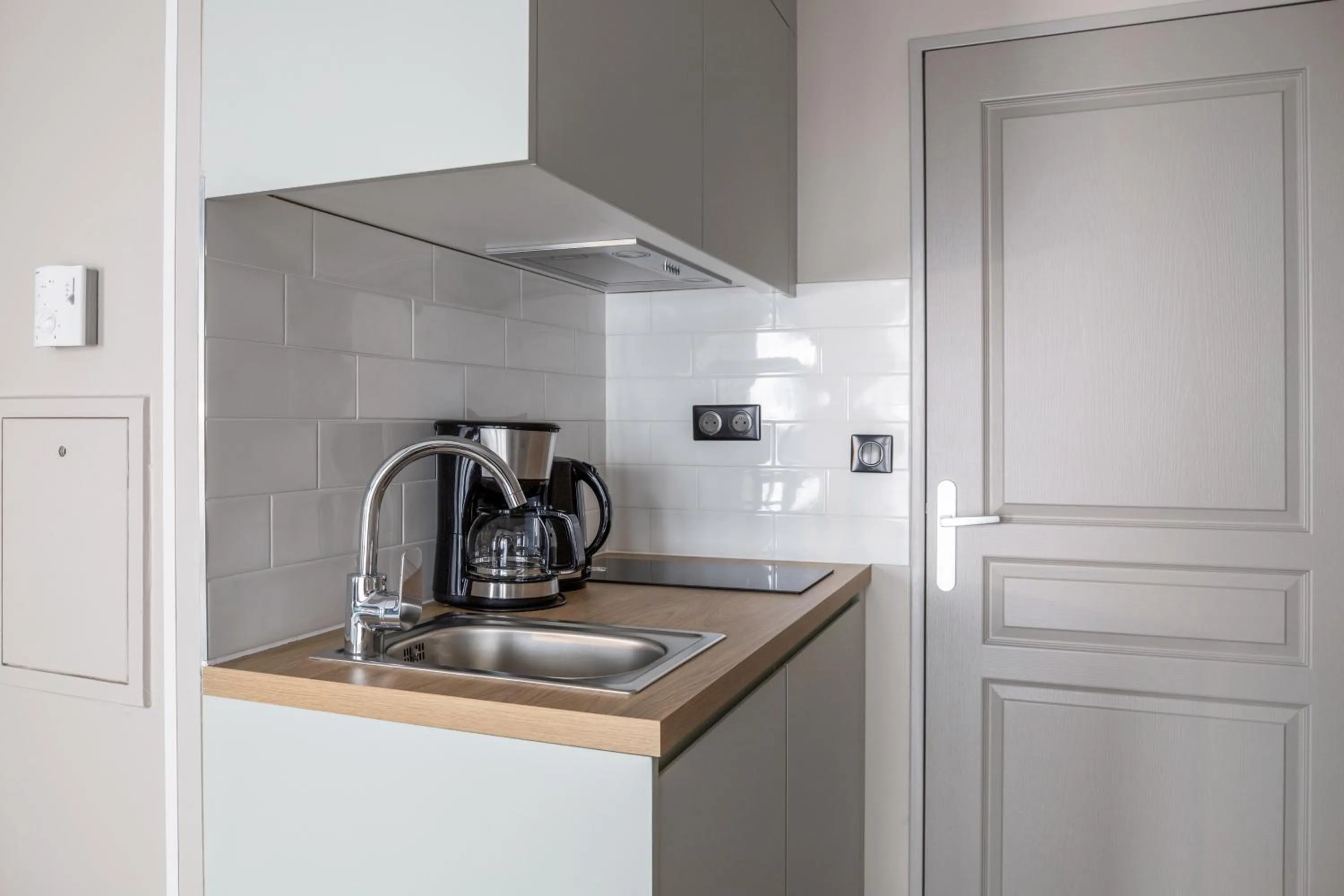 Coffee/tea facilities in Appart'City Confort St Quentin en Yvelines - Bois D'Arcy