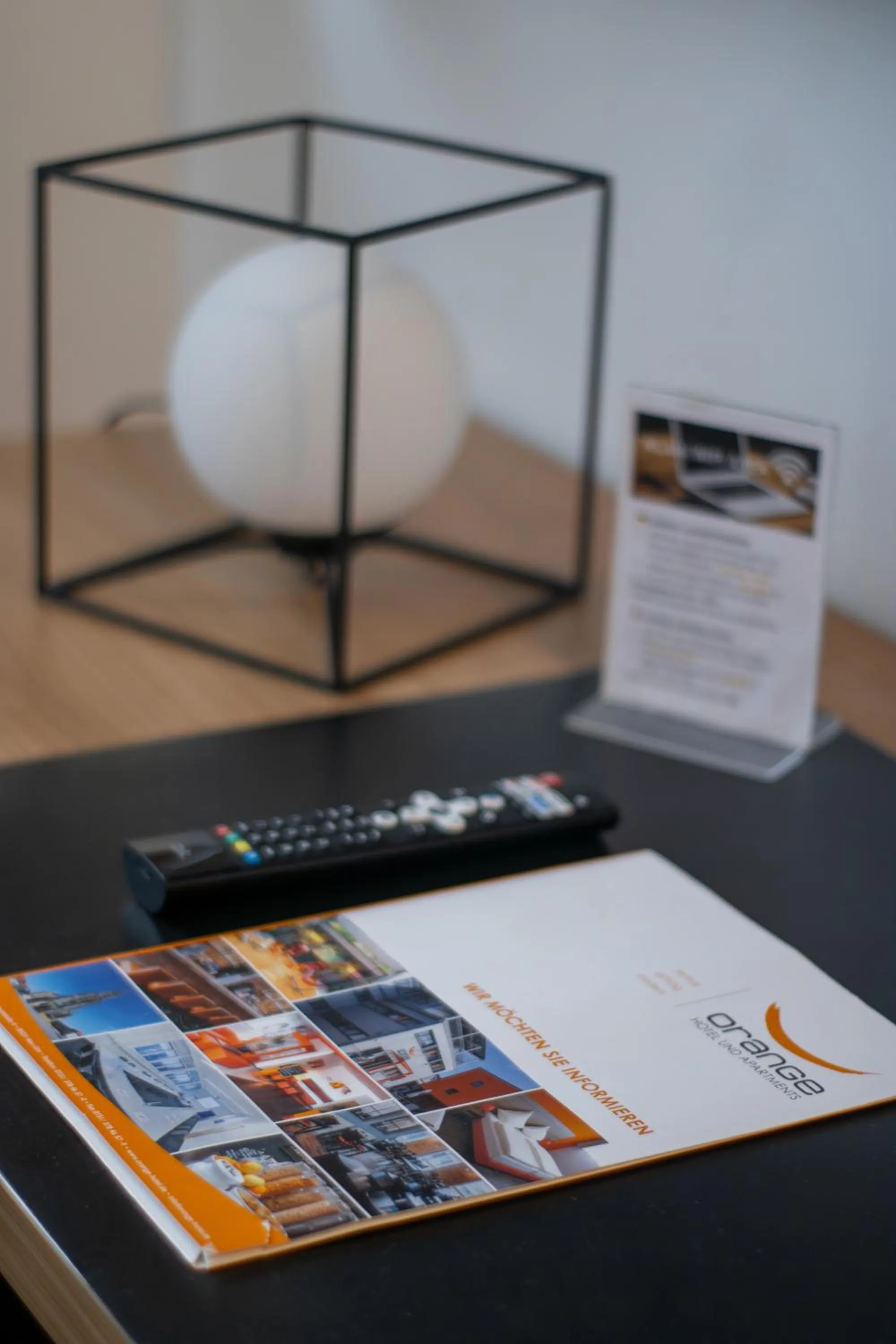 room service in Orange Hotel und Apartments