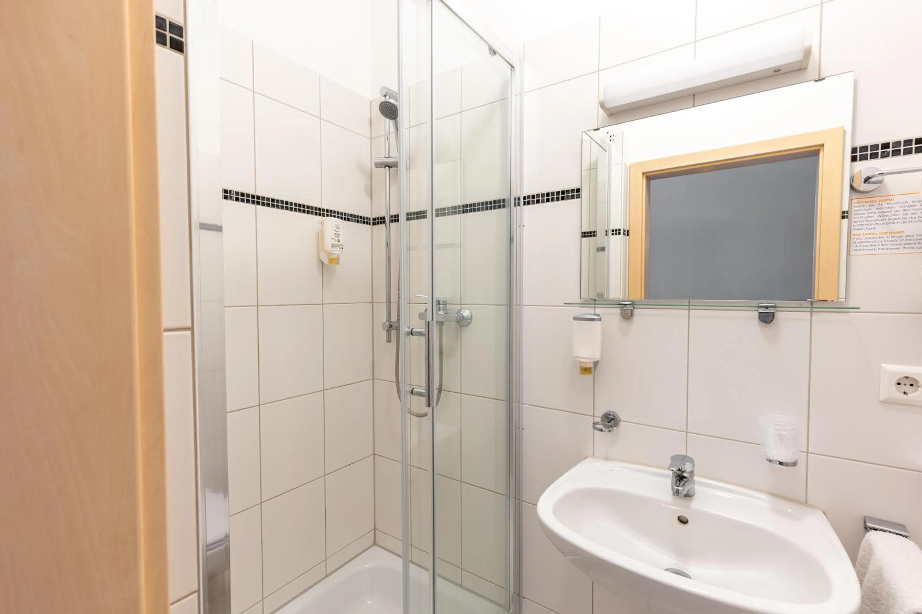 Orange Hotel und Apartments