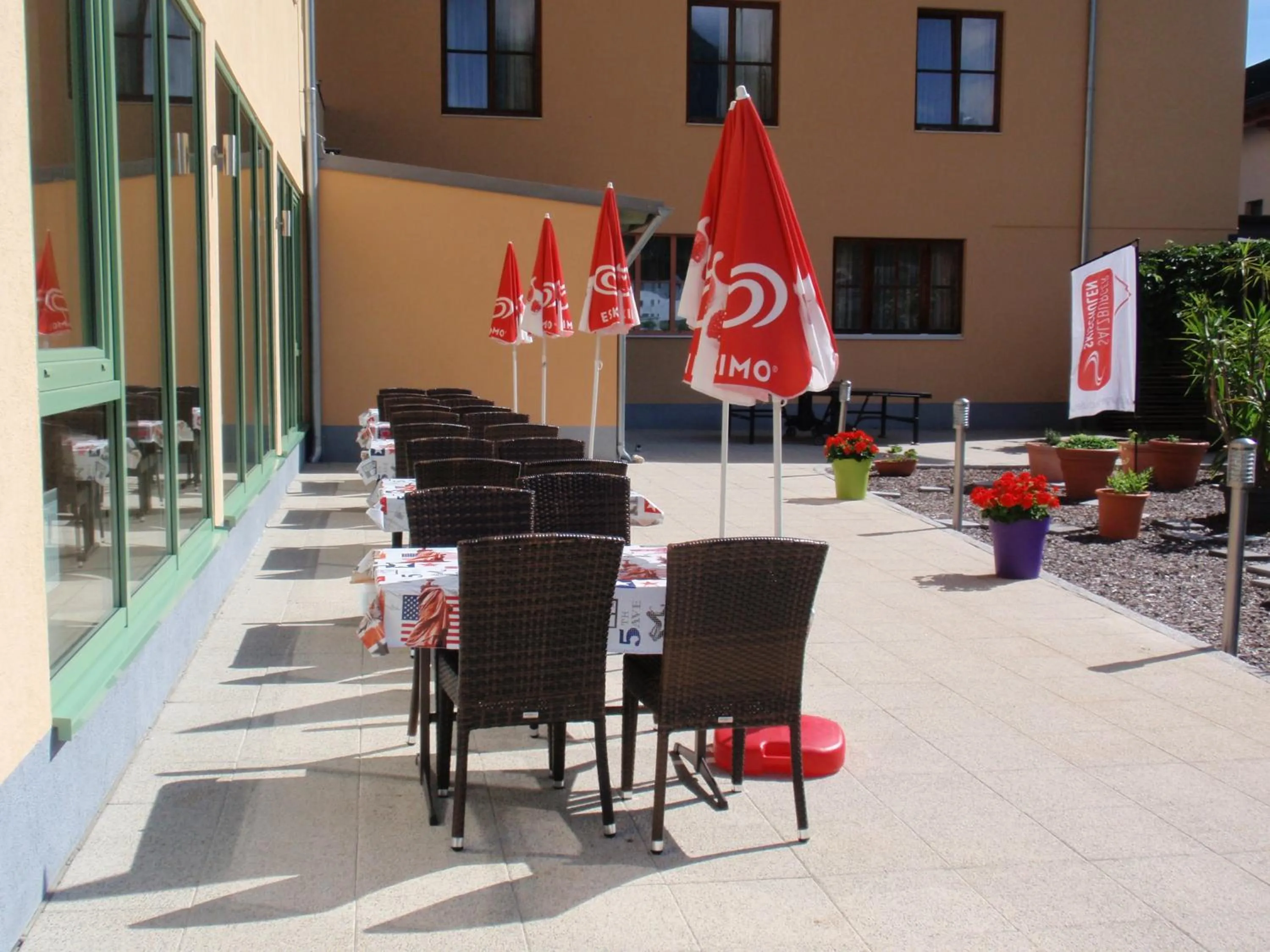 Patio in JUFA Hotel Kaprun - Summercard included
