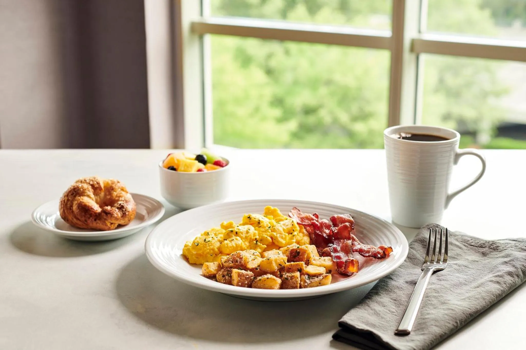 Restaurant/places to eat in Holiday Inn Grand Rapids-Airport by IHG