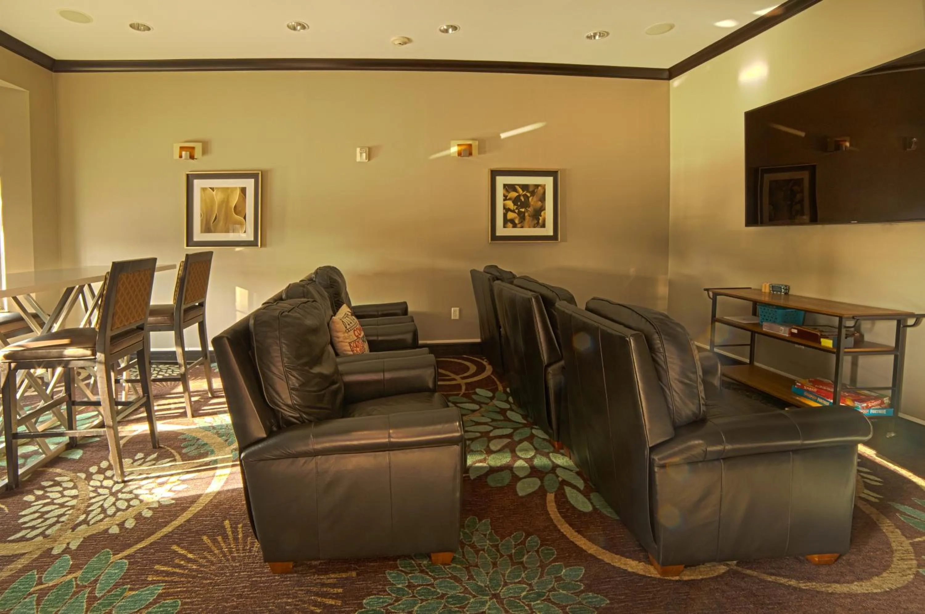 TV and multimedia in Staybridge Suites Houston-NASA Clear Lake by IHG
