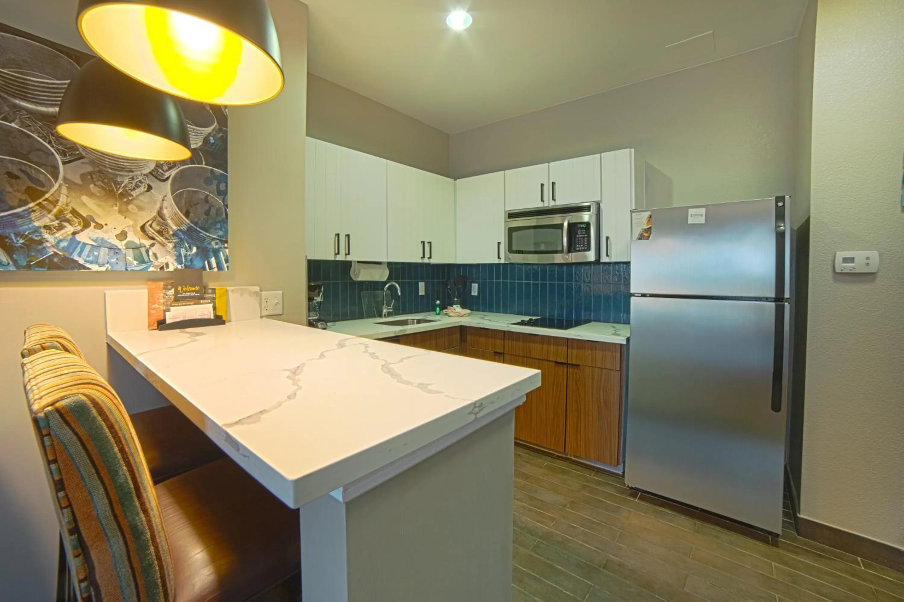 Kitchen or kitchenette in Staybridge Suites Houston-NASA Clear Lake by IHG