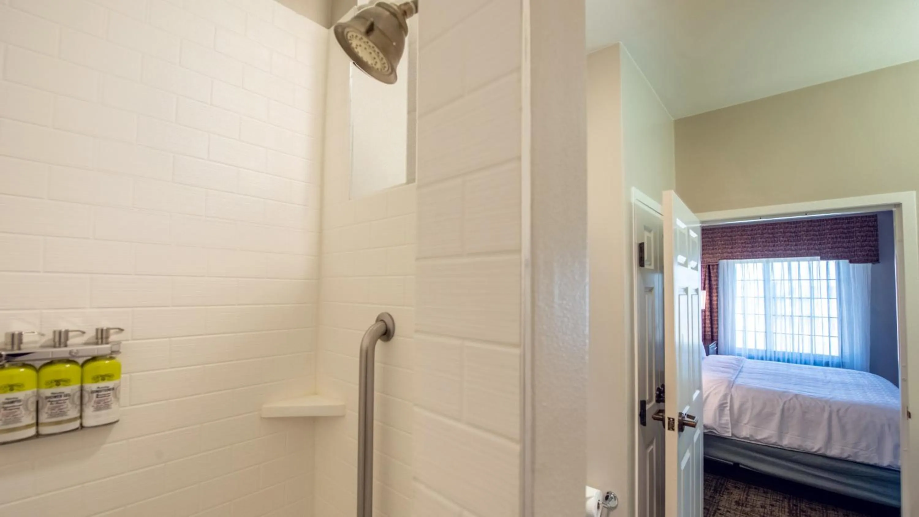 Bathroom, Bed in Staybridge Suites Houston-NASA Clear Lake by IHG