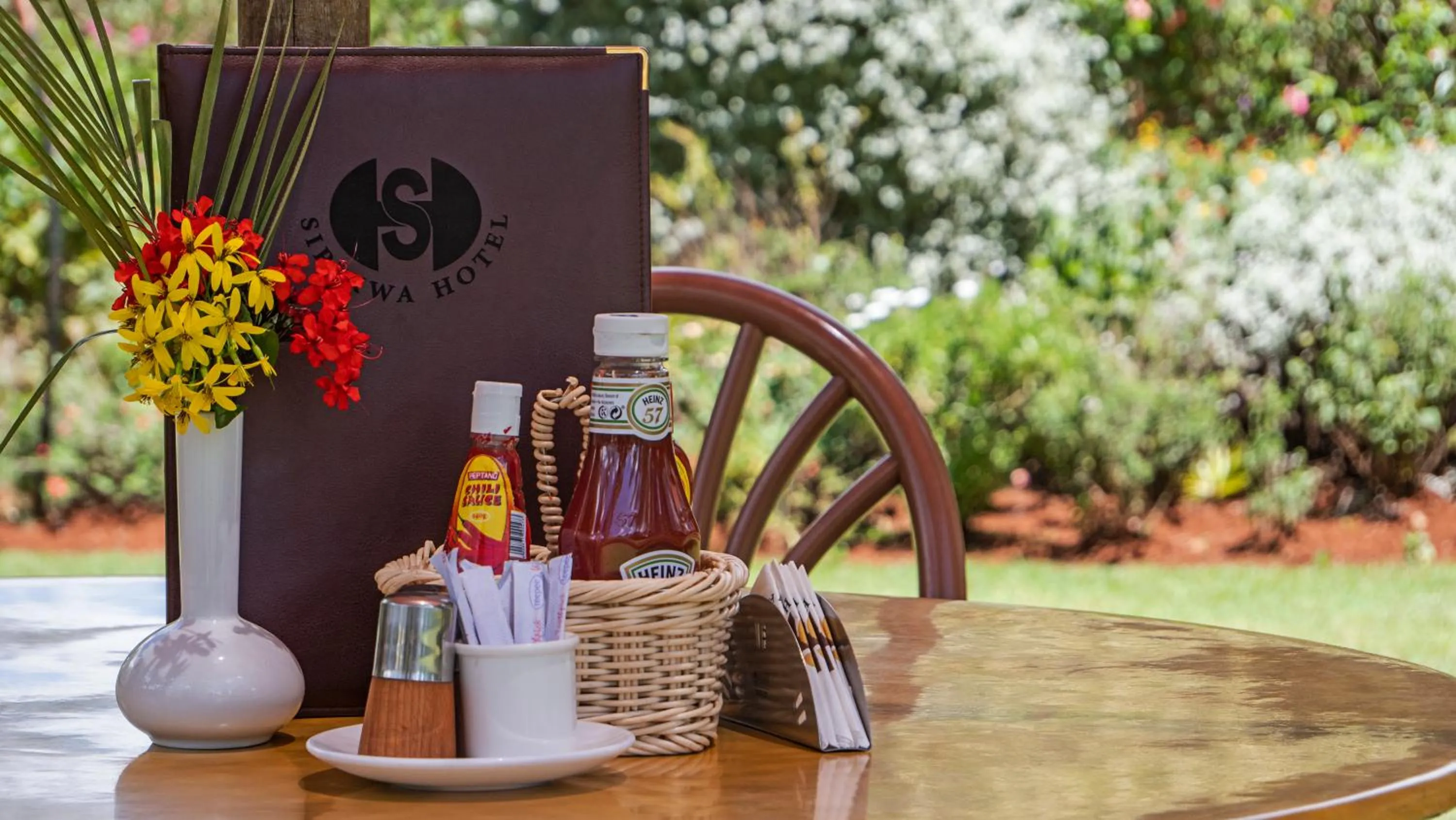 Food in Sirikwa Hotel