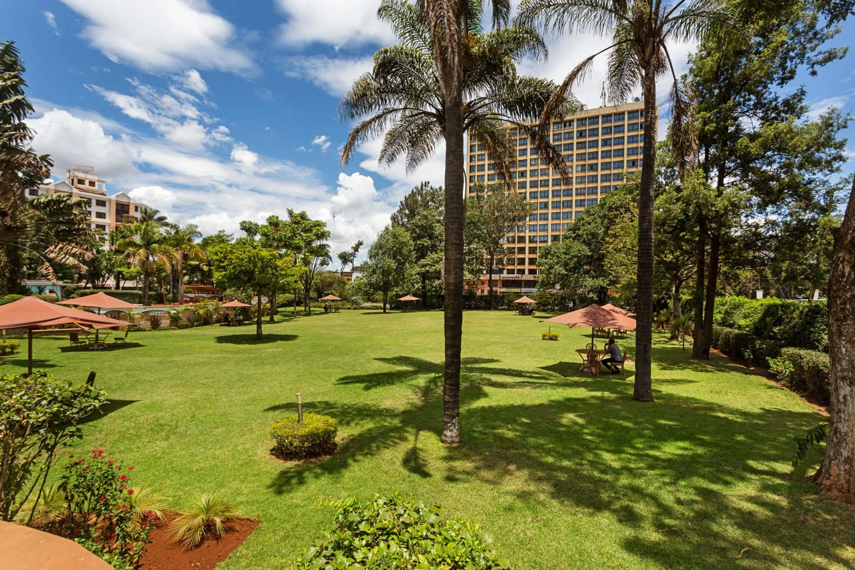 Garden view in Sirikwa Hotel