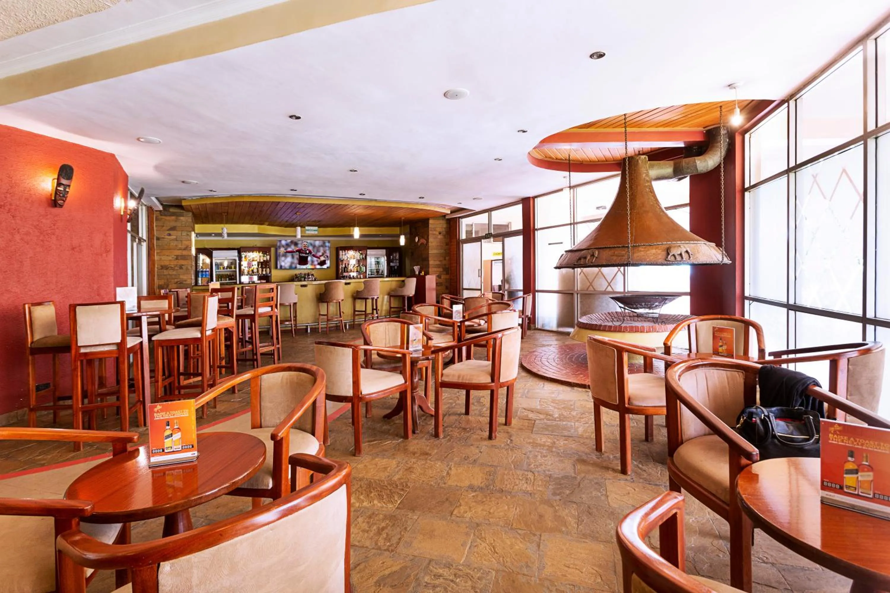 Restaurant/places to eat in Sirikwa Hotel