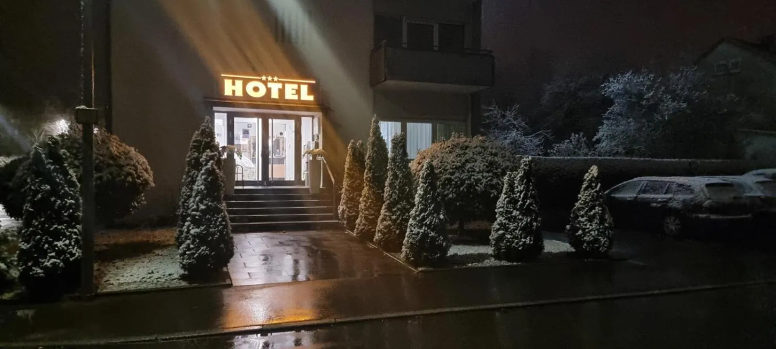 Night in Hotel Garni Superior