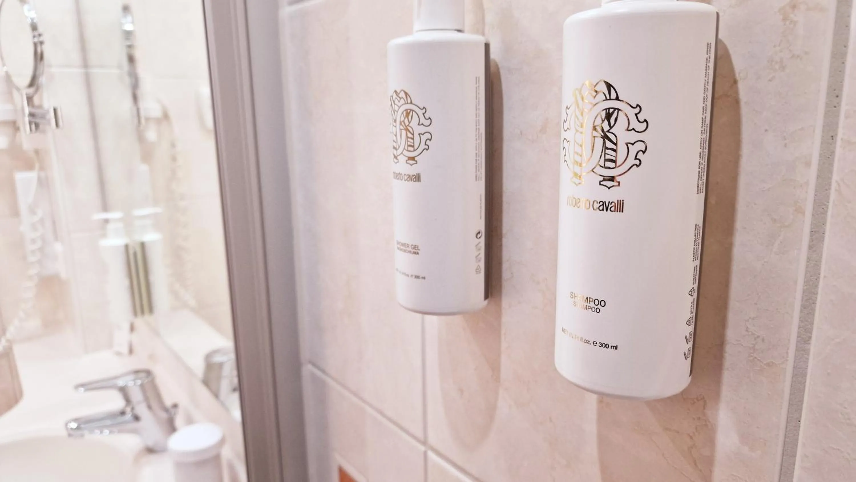 Bathroom in Hotel Garni Superior