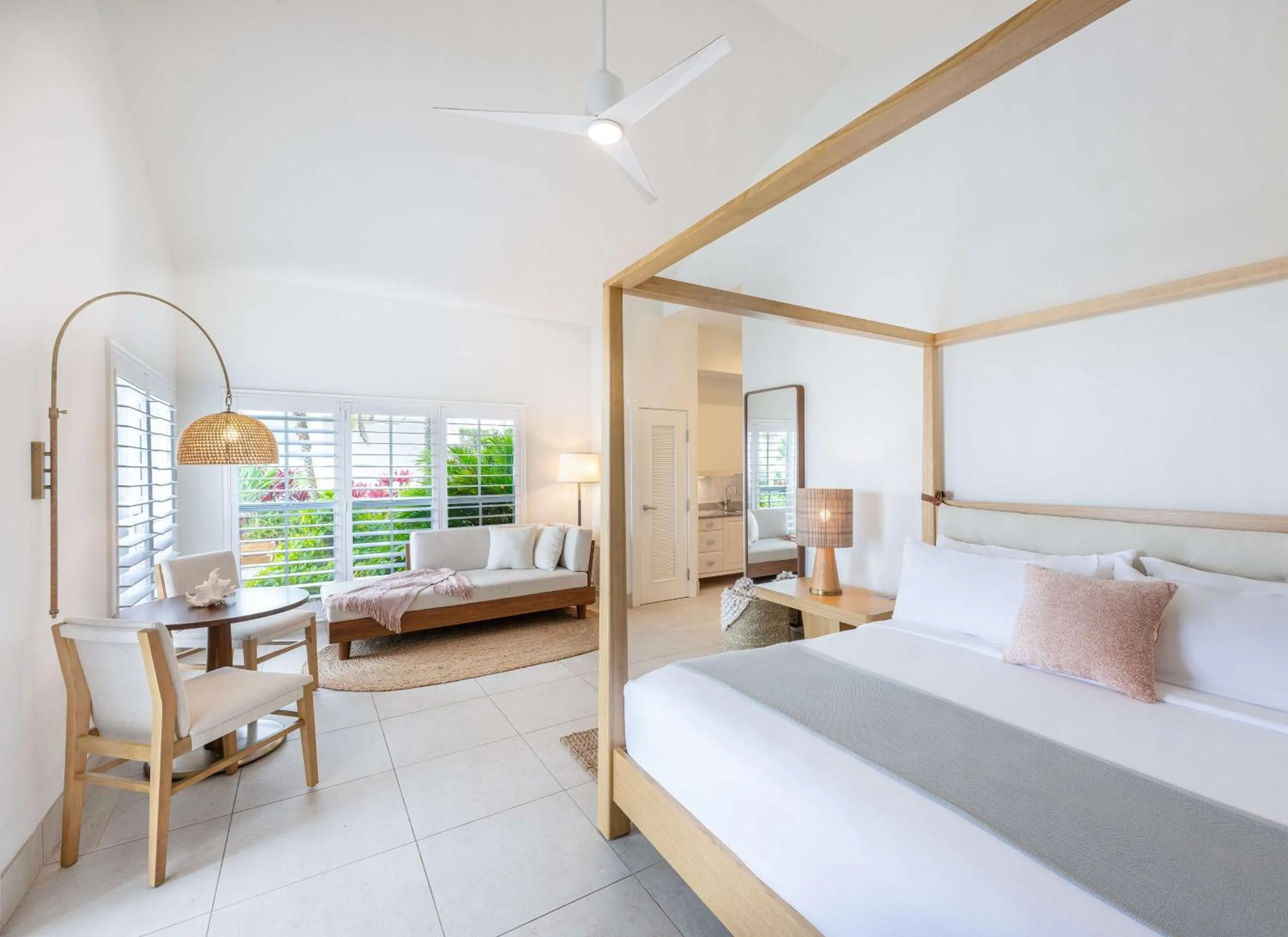 Bedroom, Bed in Islander Resort