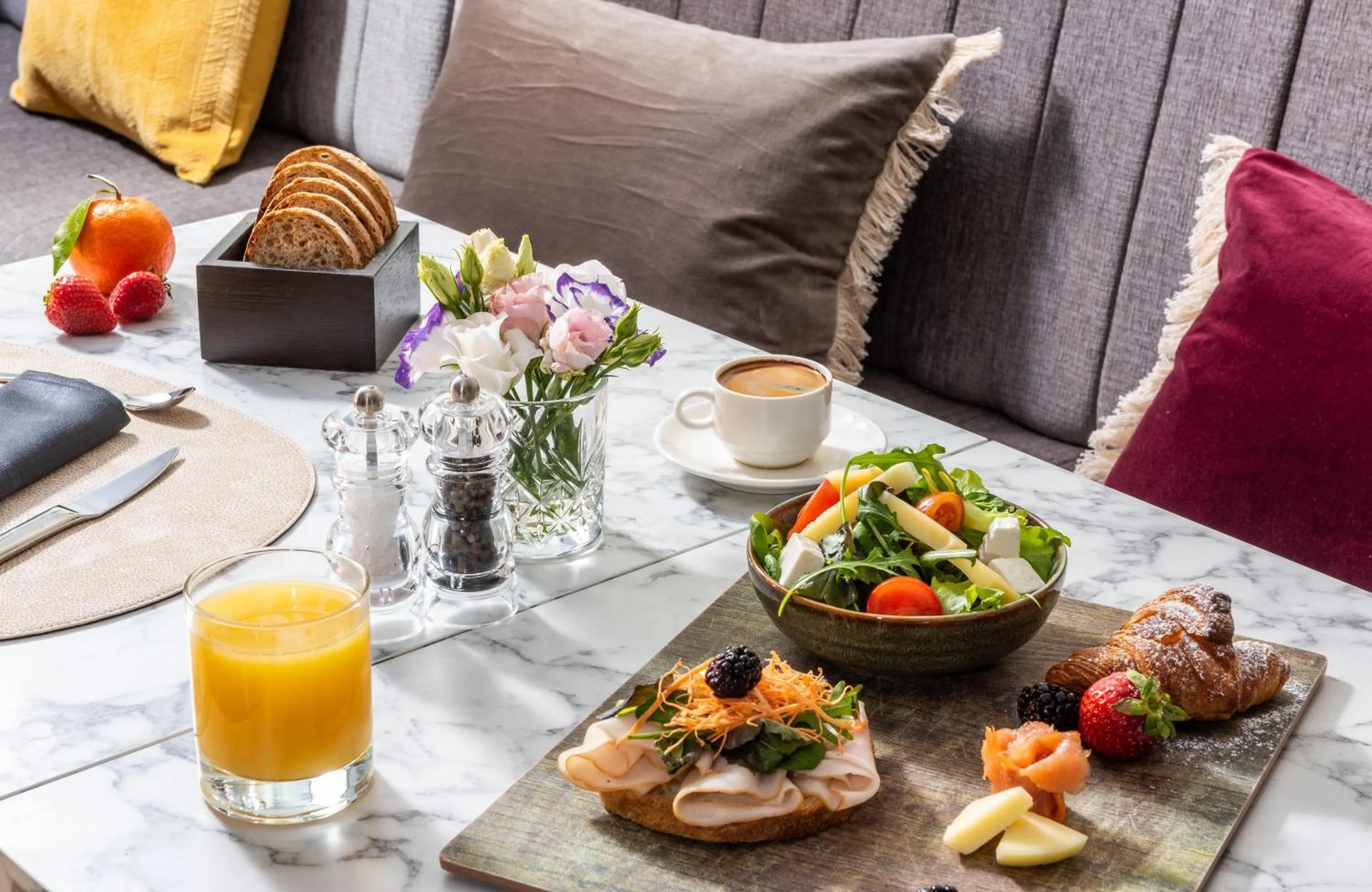 Breakfast in Leonardo Boutique Hotel Rome Termini