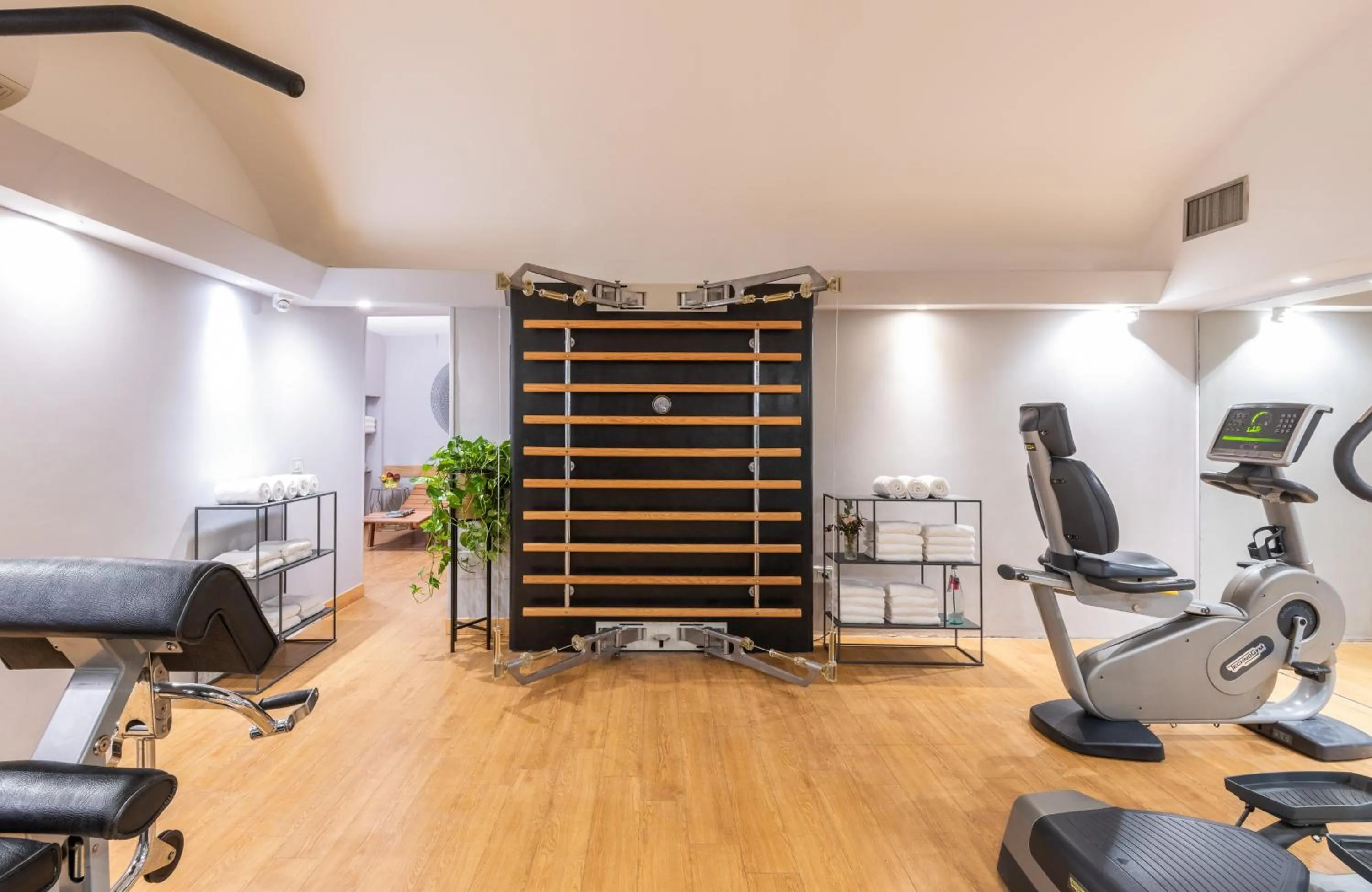 Fitness centre/facilities in Leonardo Boutique Hotel Rome Termini