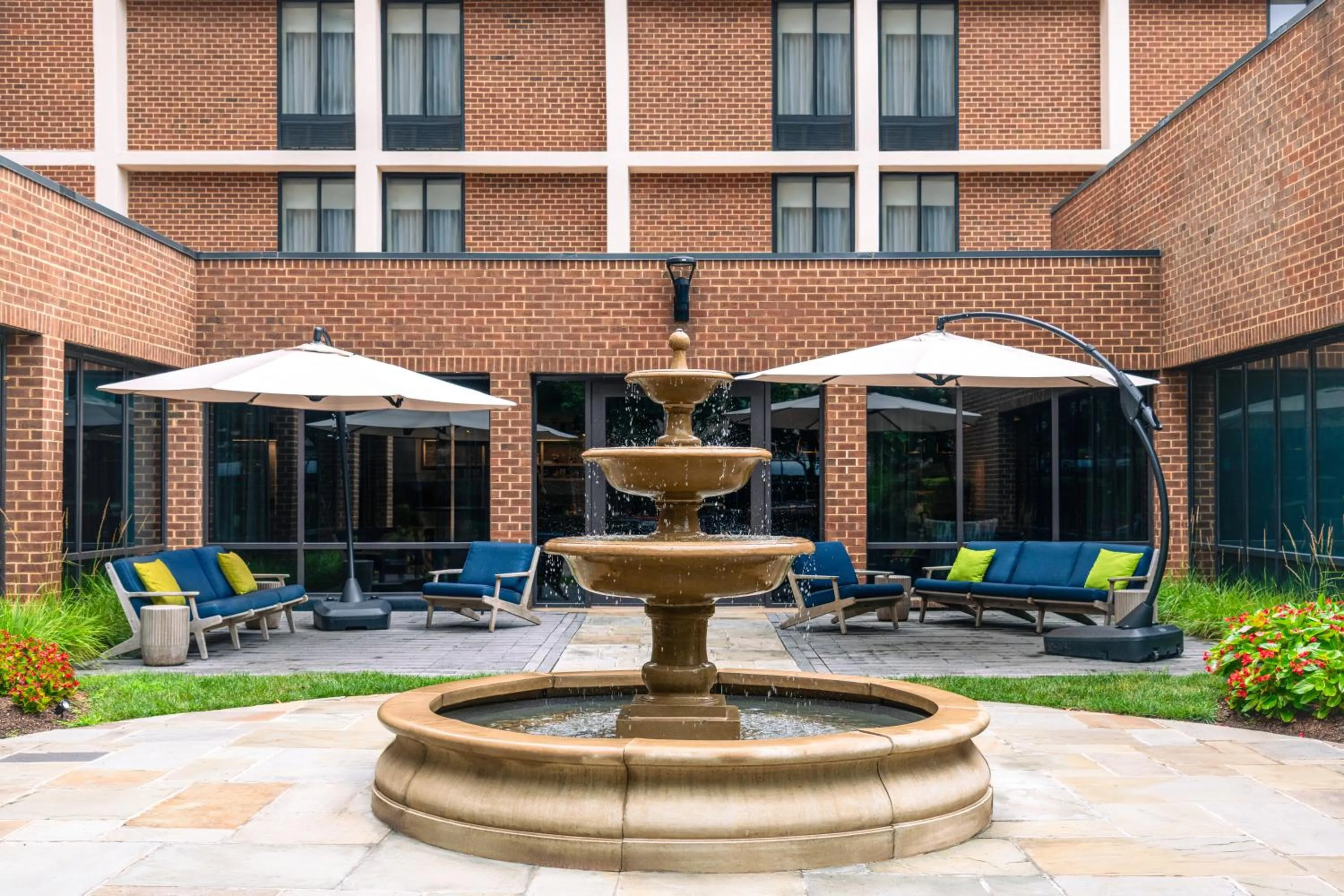 Patio in DoubleTree by Hilton McLean Tysons