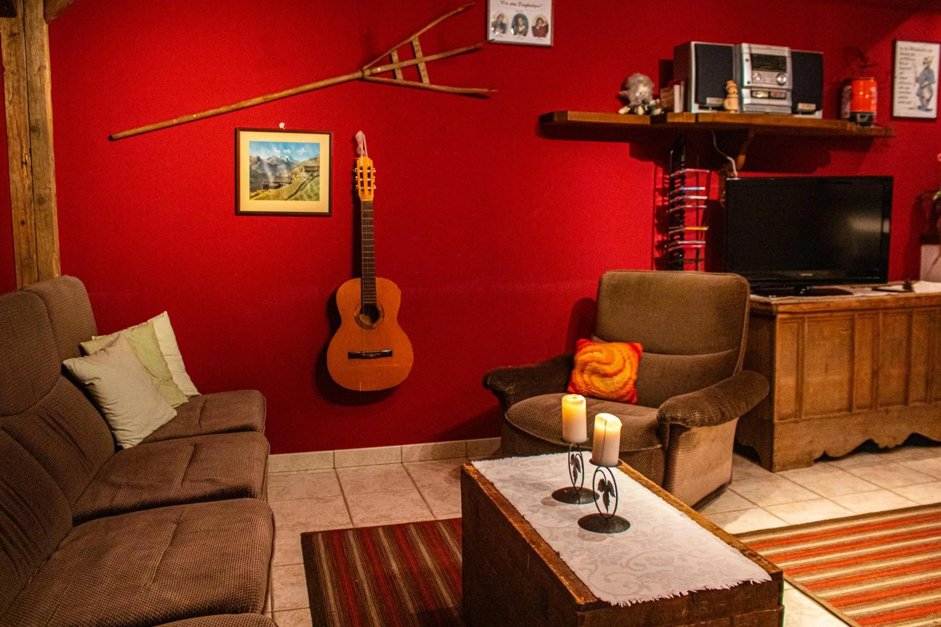 Communal lounge/ TV room in Appartement Thanei