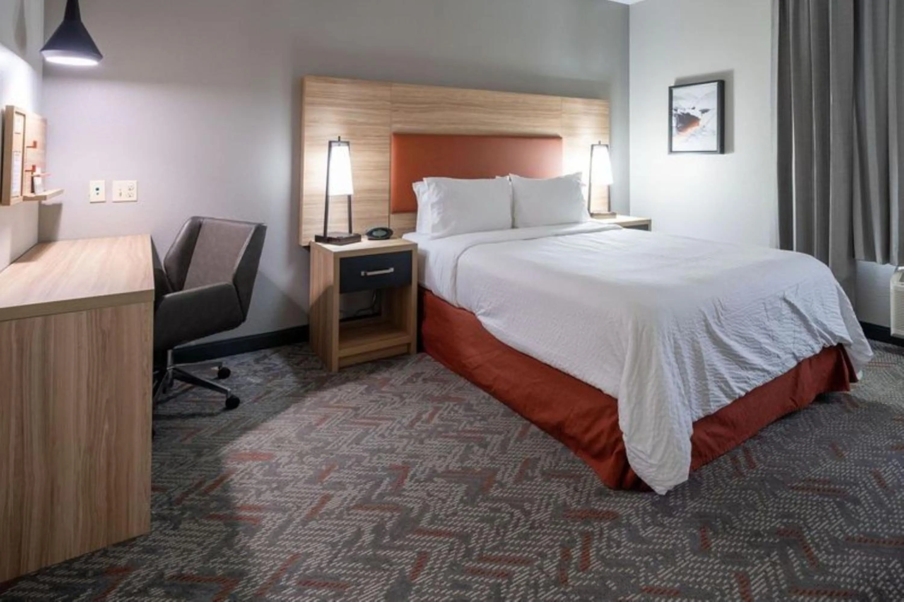 Photo of the whole room, Bed in Candlewood Suites Baytown by IHG
