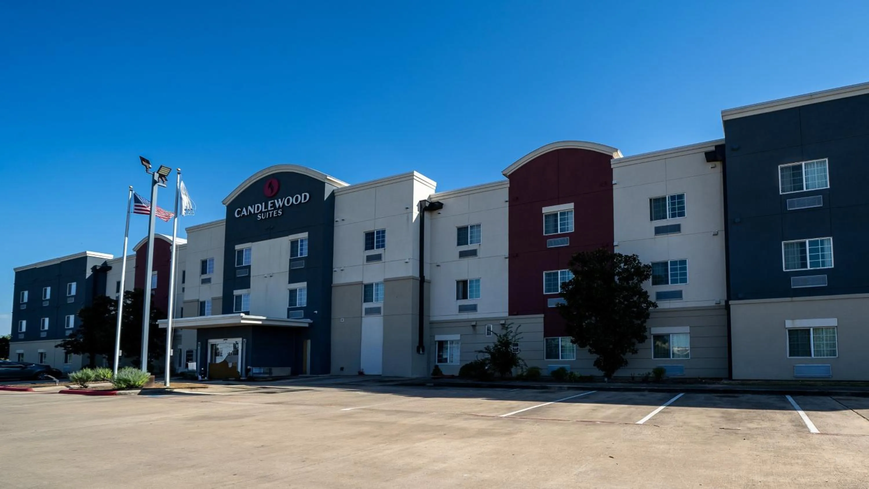 Property building in Candlewood Suites Baytown by IHG