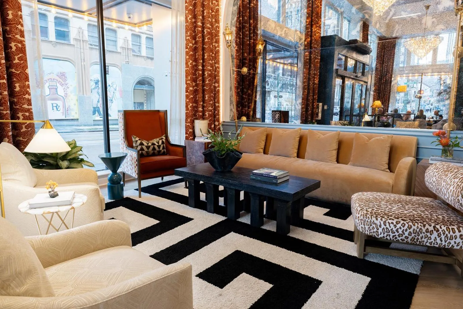 Lobby or reception in voco Hotel Napoleon Memphis by IHG