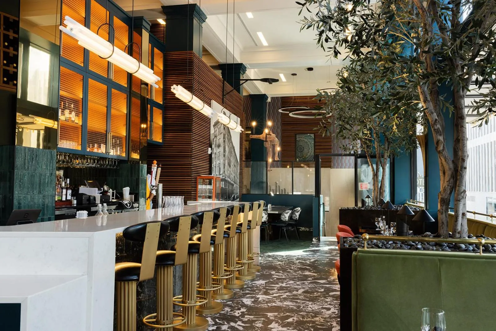 Restaurant/places to eat in voco Hotel Napoleon Memphis by IHG