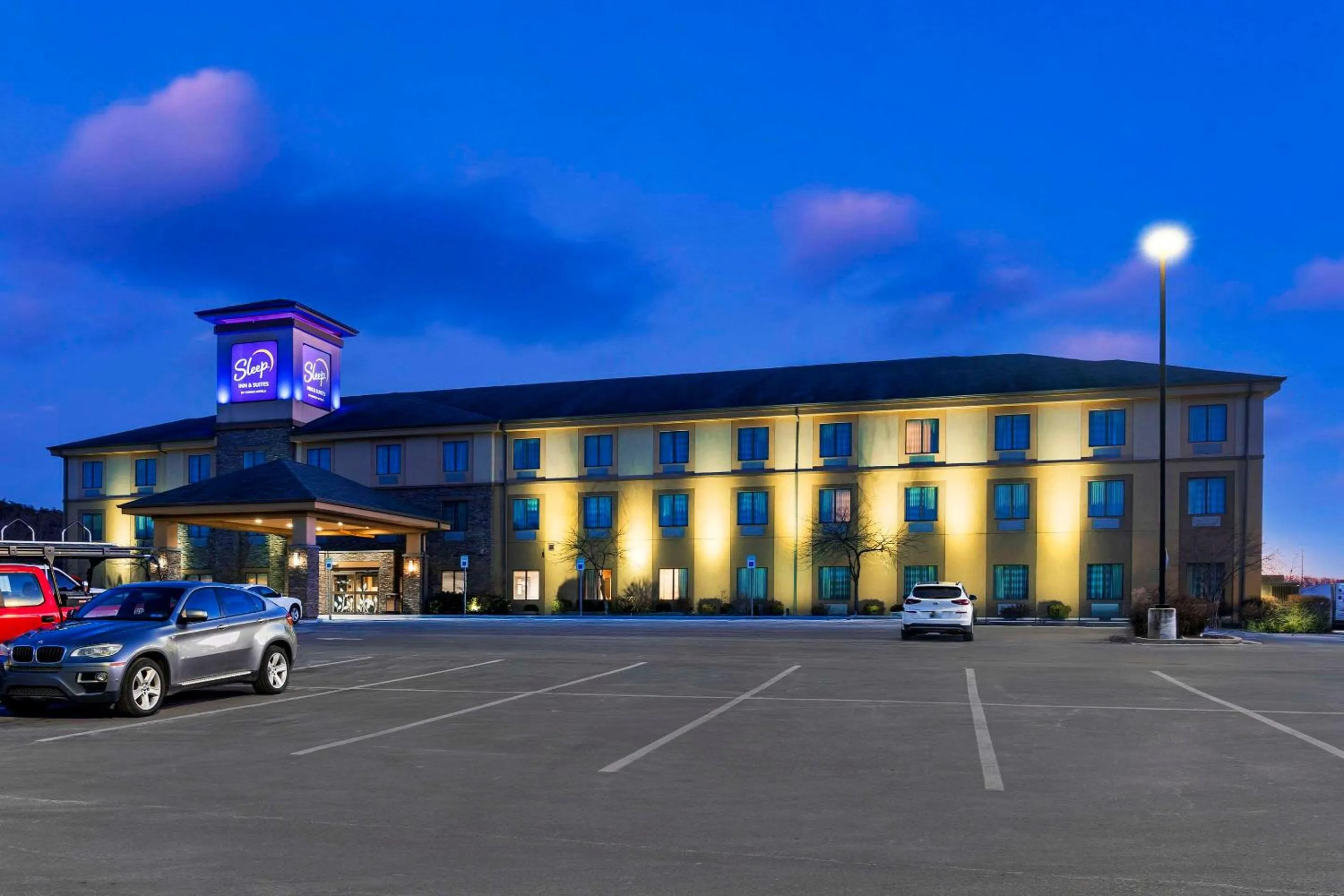 Property building in Sleep Inn & Suites Cumberland