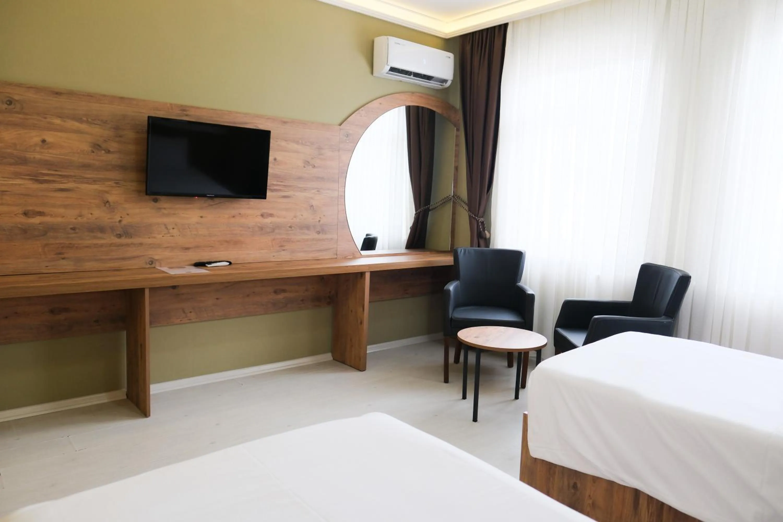 TV and multimedia, Bed in Altayhan Otel