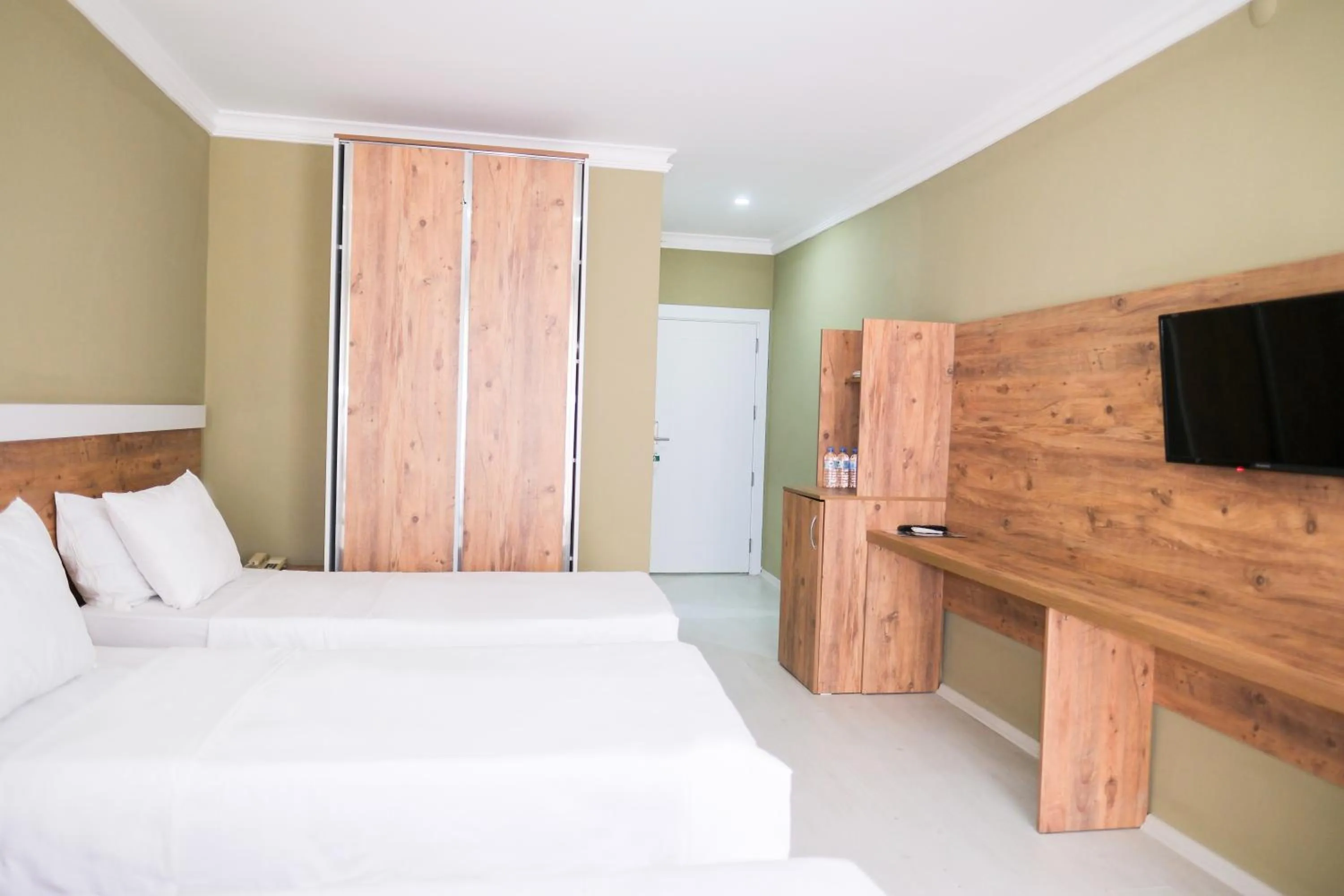 Photo of the whole room, Bed in Altayhan Otel