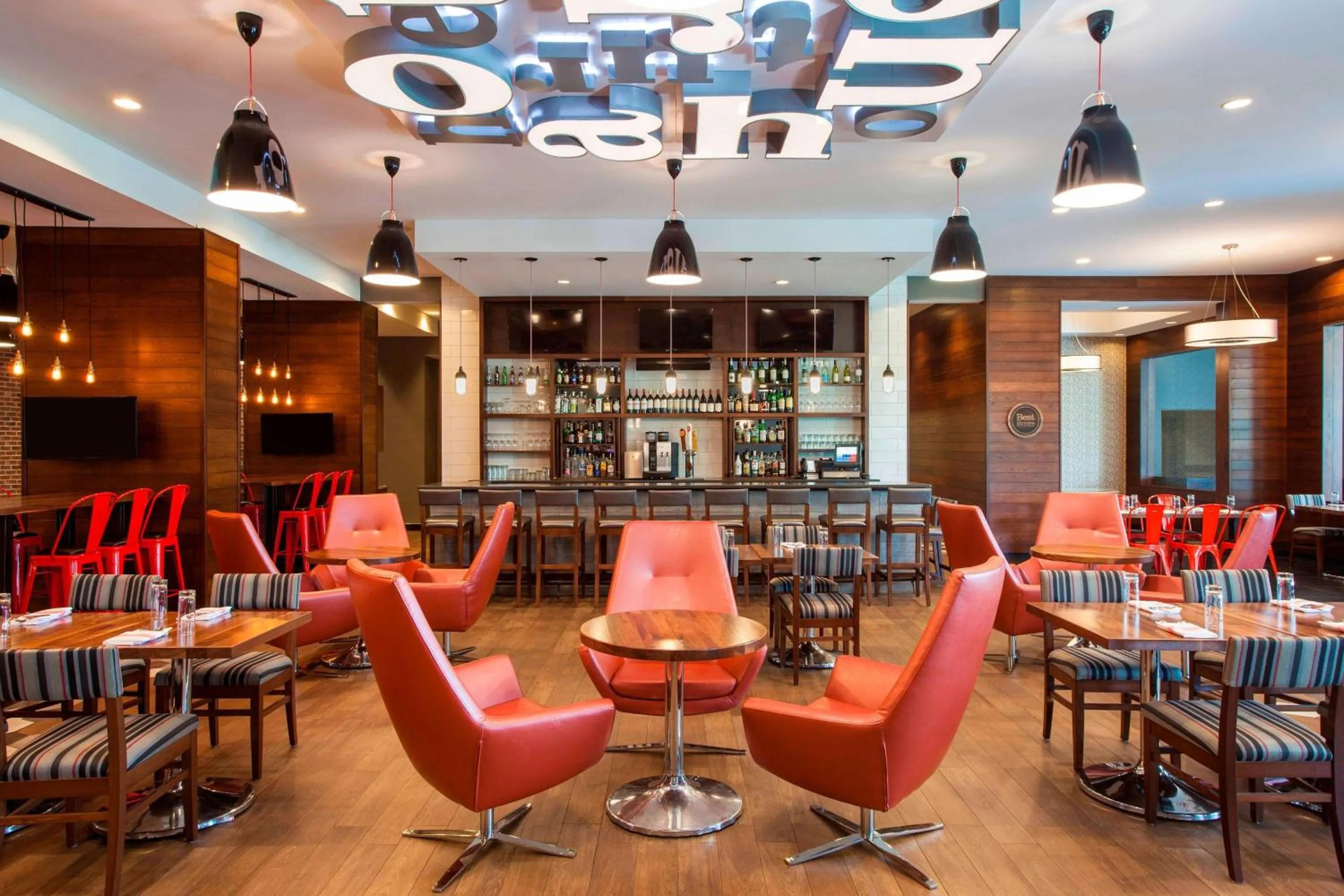 Restaurant/places to eat in Four Points by Sheraton Richmond