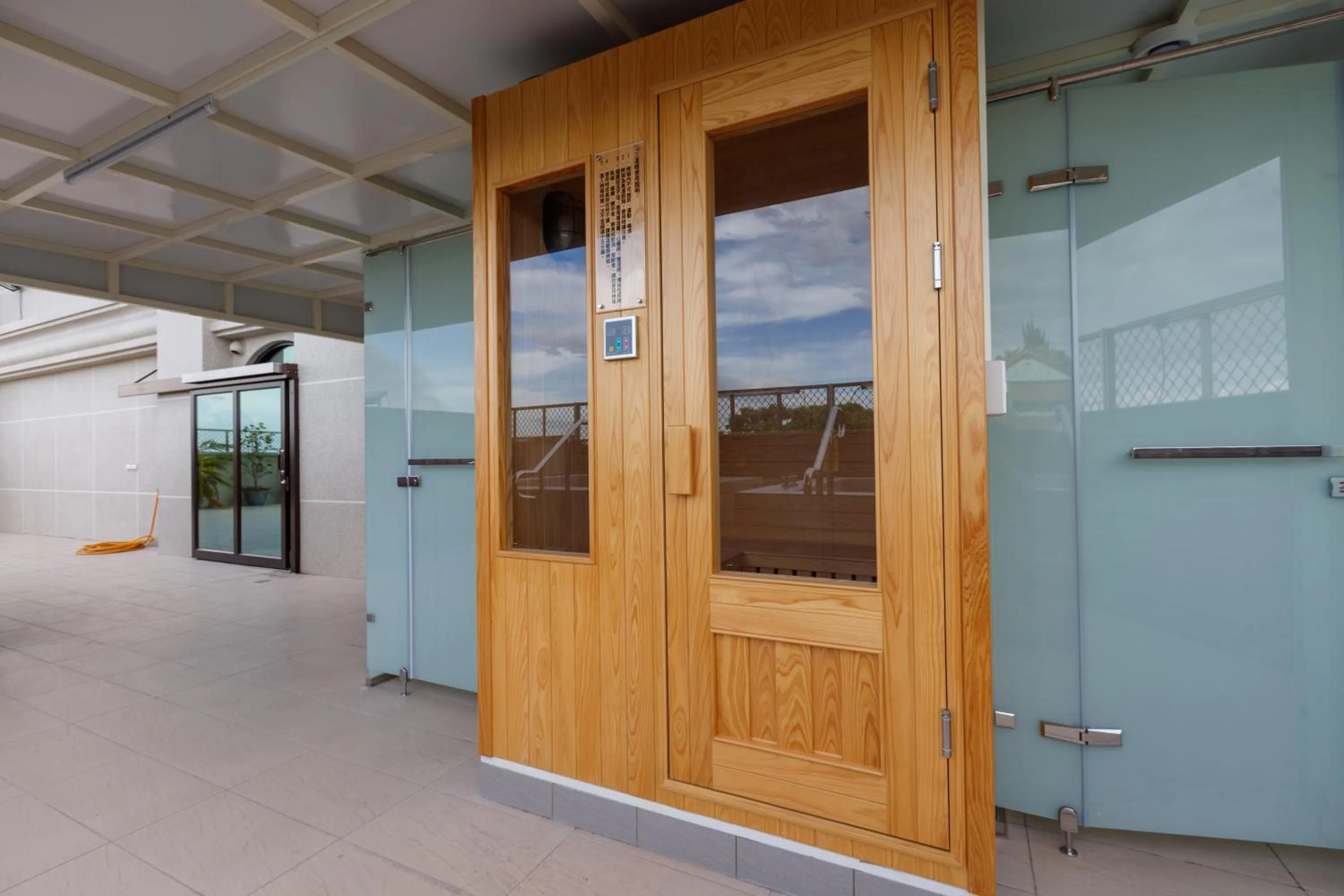 Entertainment in Royal Gold Hotel