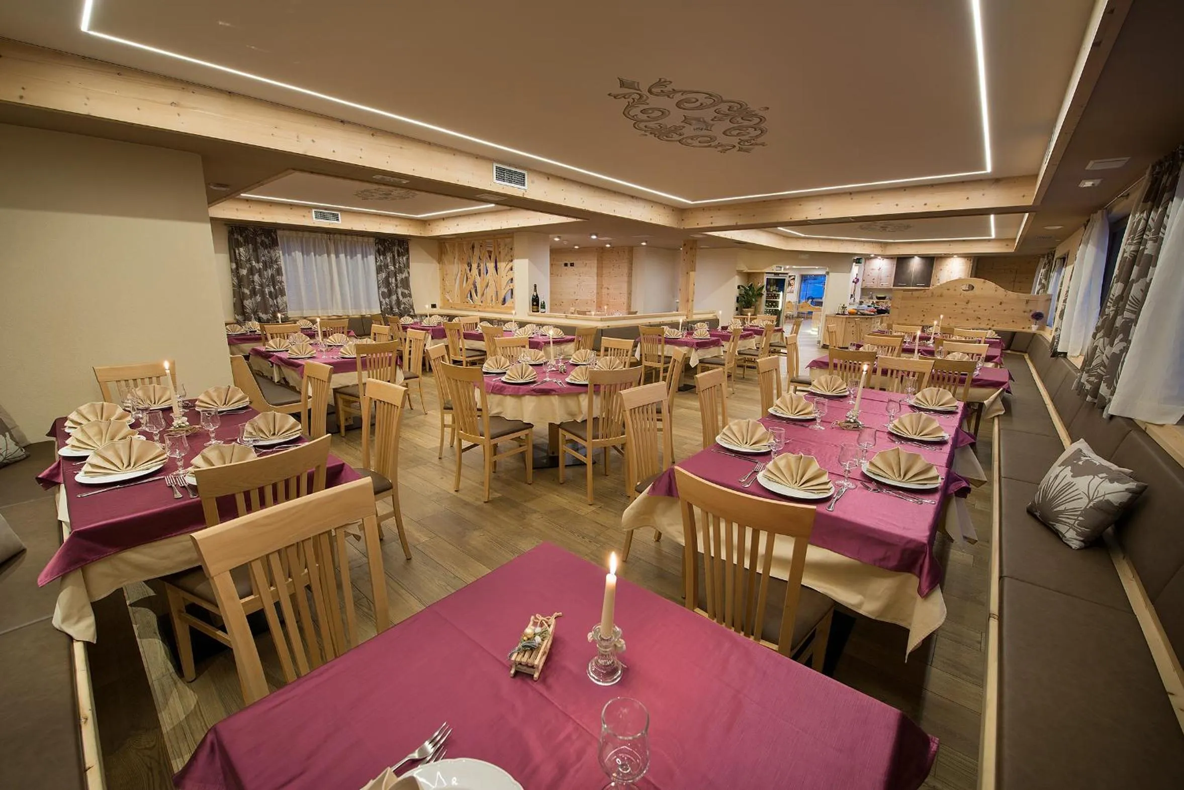 Restaurant/places to eat in Hotel Silvestri