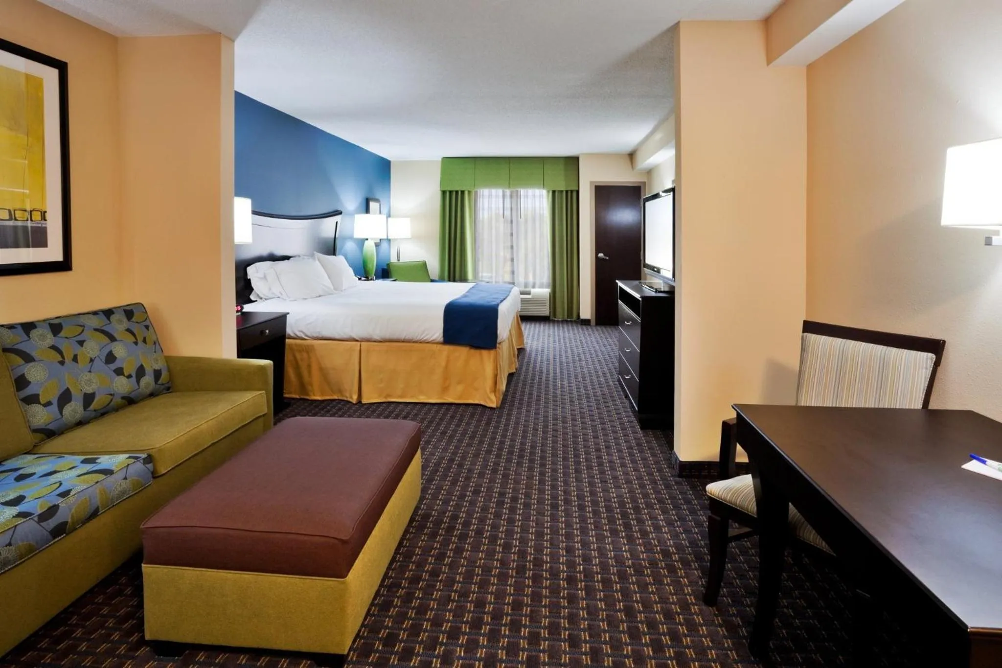 Bedroom, Bed in Holiday Inn Express Hotel & Suites Largo-Clearwater by IHG