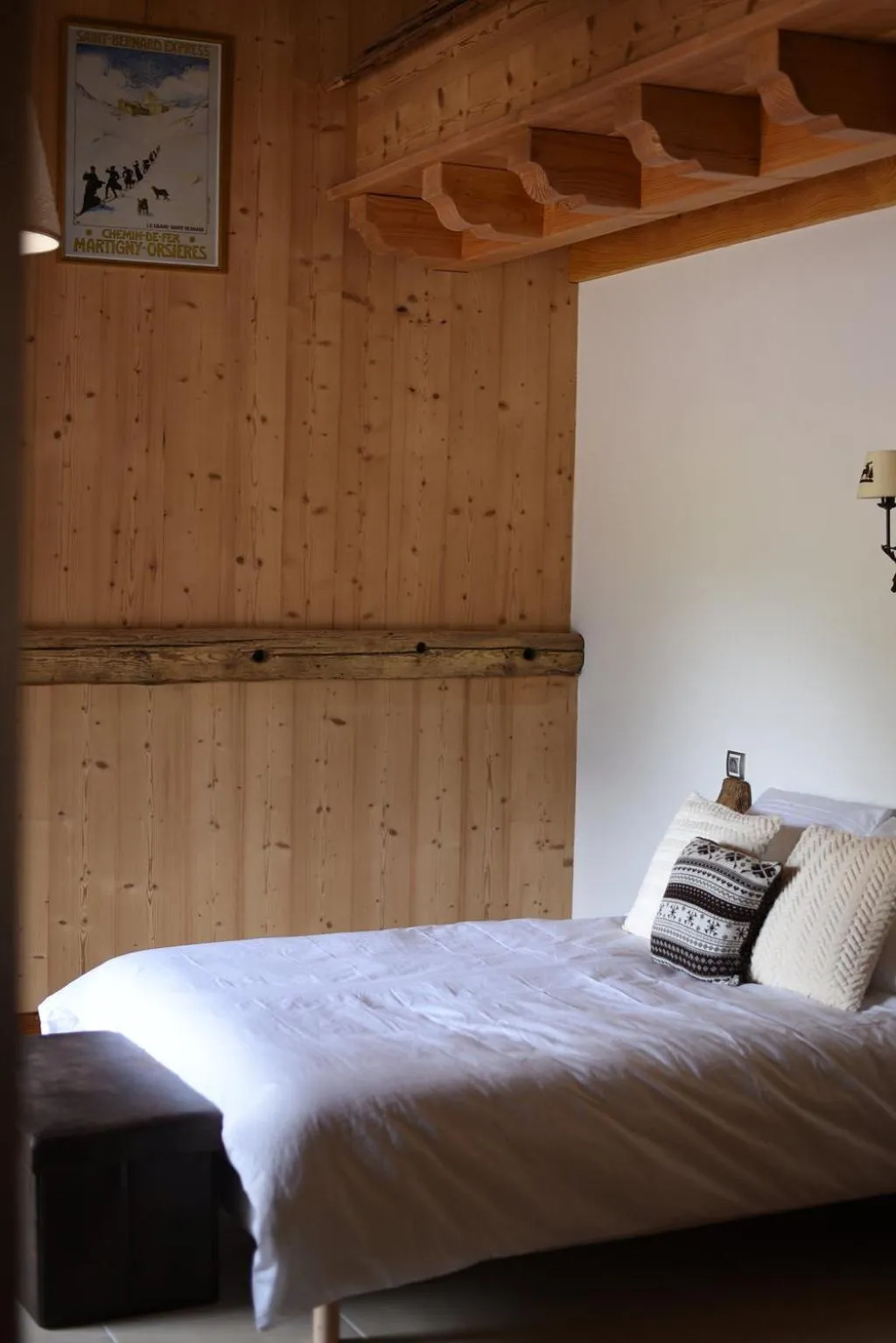 Bedroom, Bed in Chantemerle 1741, chambres d'hôtes à la montagne
