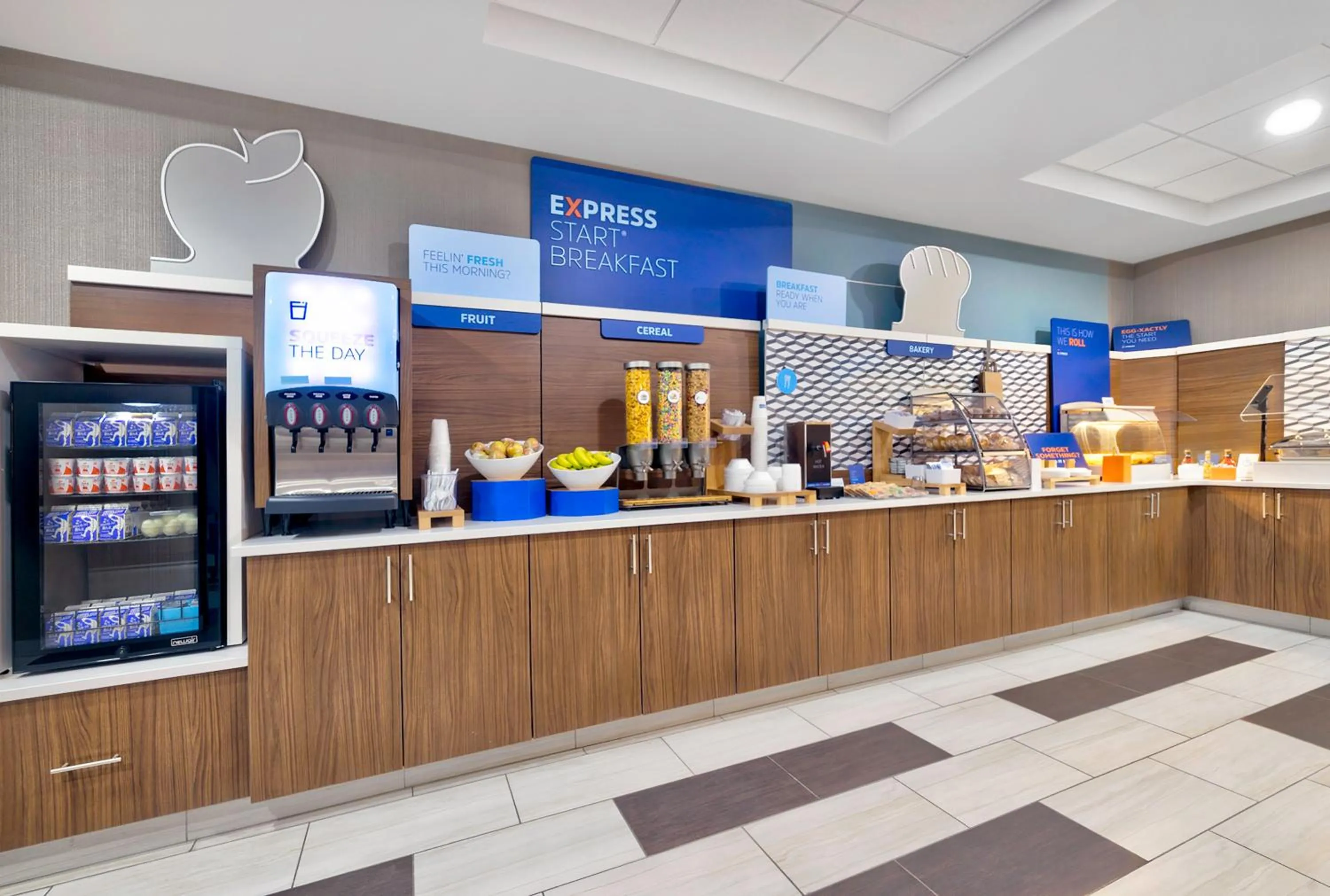 Breakfast in Holiday Inn Express Hotel & Suites Kansas City - Grandview by IHG