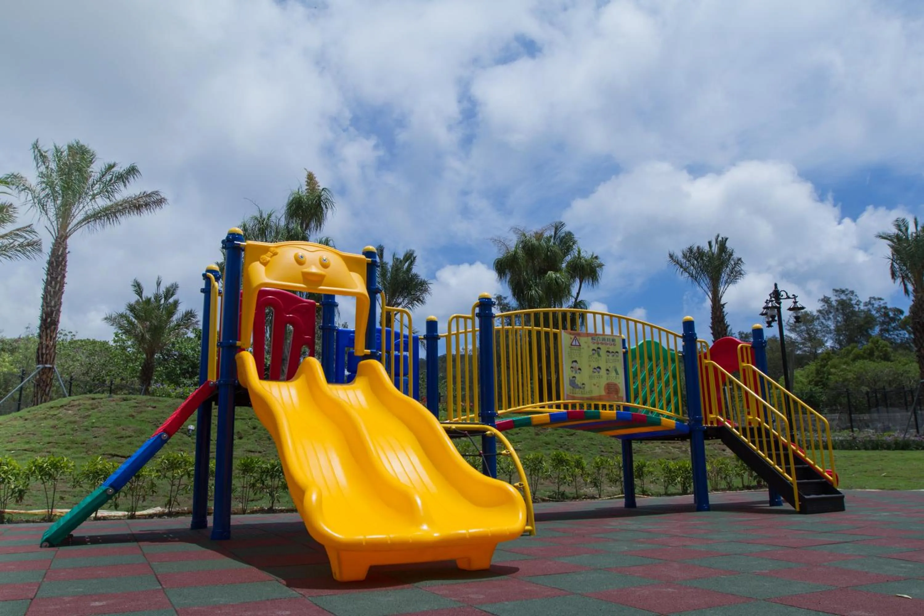 Children play ground in 墾丁椰林 海灘文旅