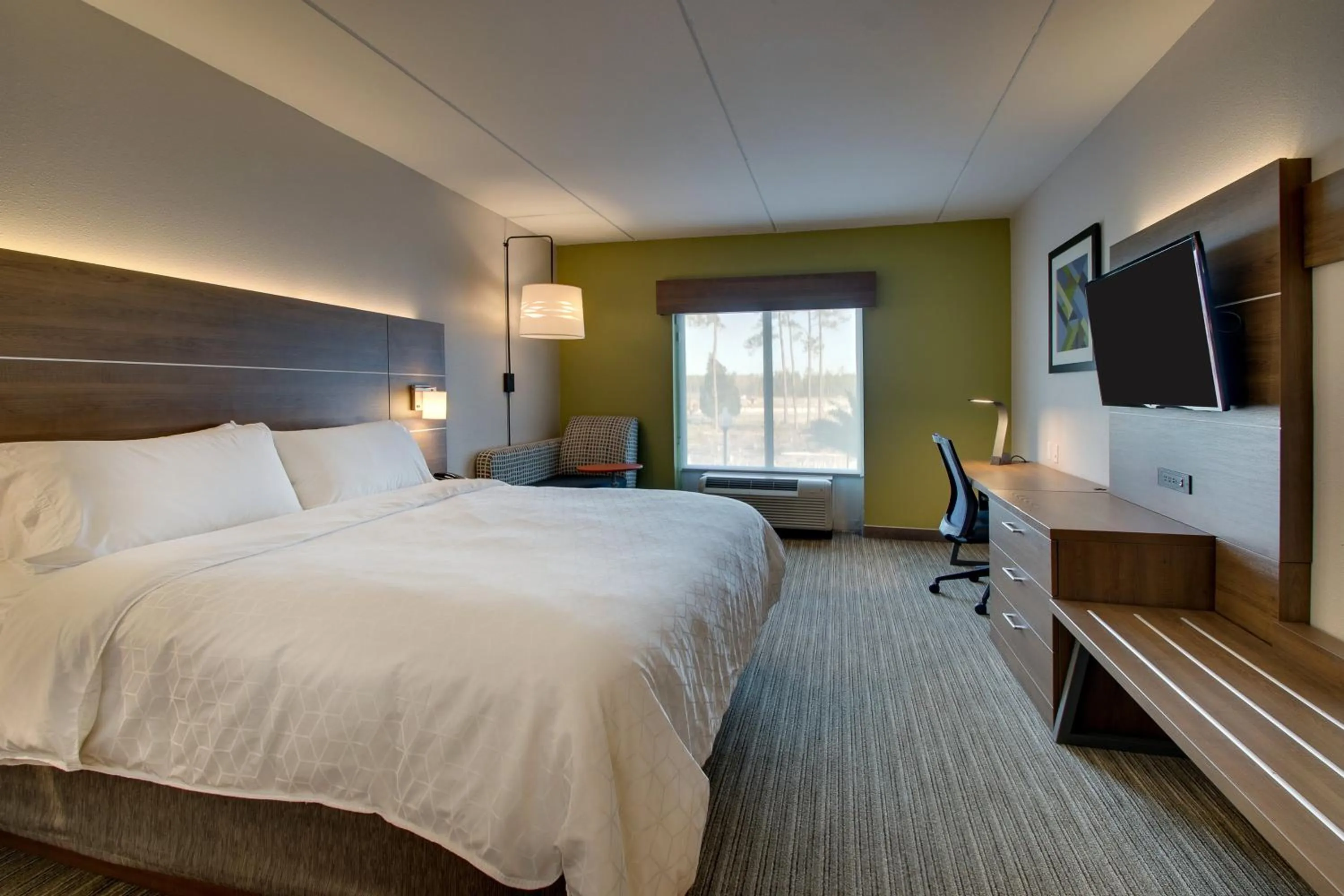 Photo of the whole room, Bed in Holiday Inn Express Hotel & Suites Jacksonville North-Fernandina by IHG