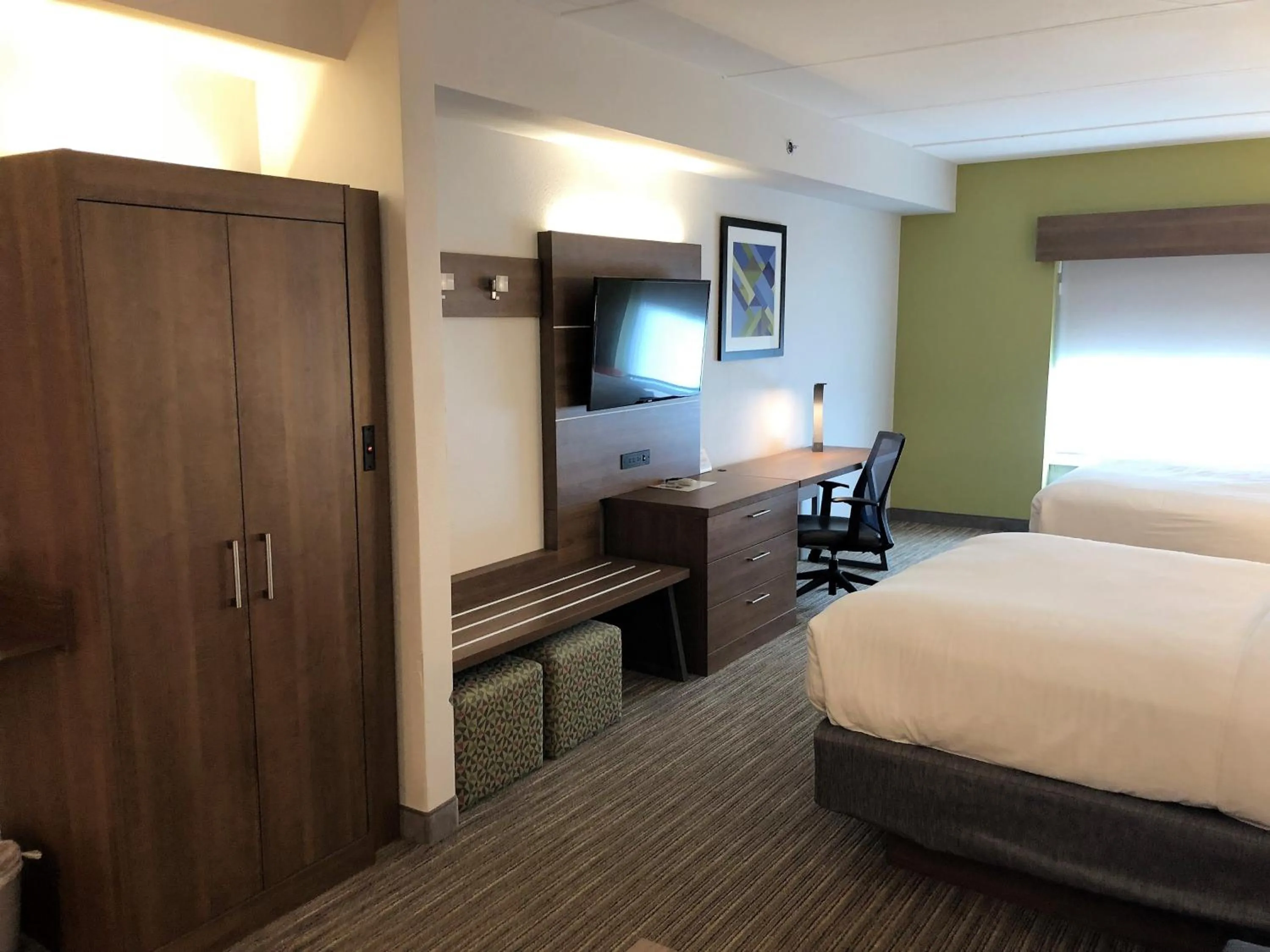 Photo of the whole room, Bed in Holiday Inn Express Hotel & Suites Jacksonville North-Fernandina by IHG