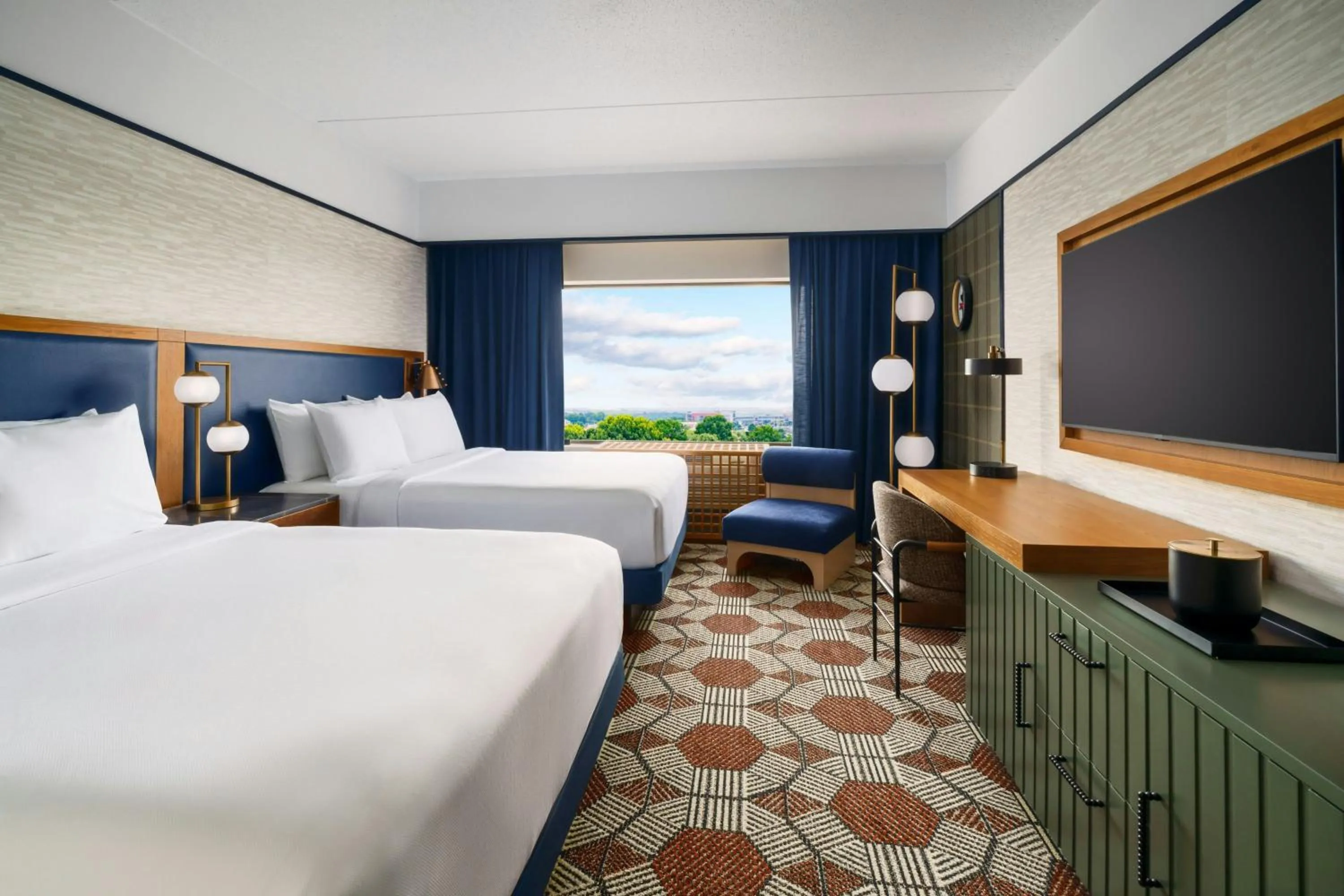 Photo of the whole room, Bed in The Mecklen Hotel, a Tribute Portfolio Hotel