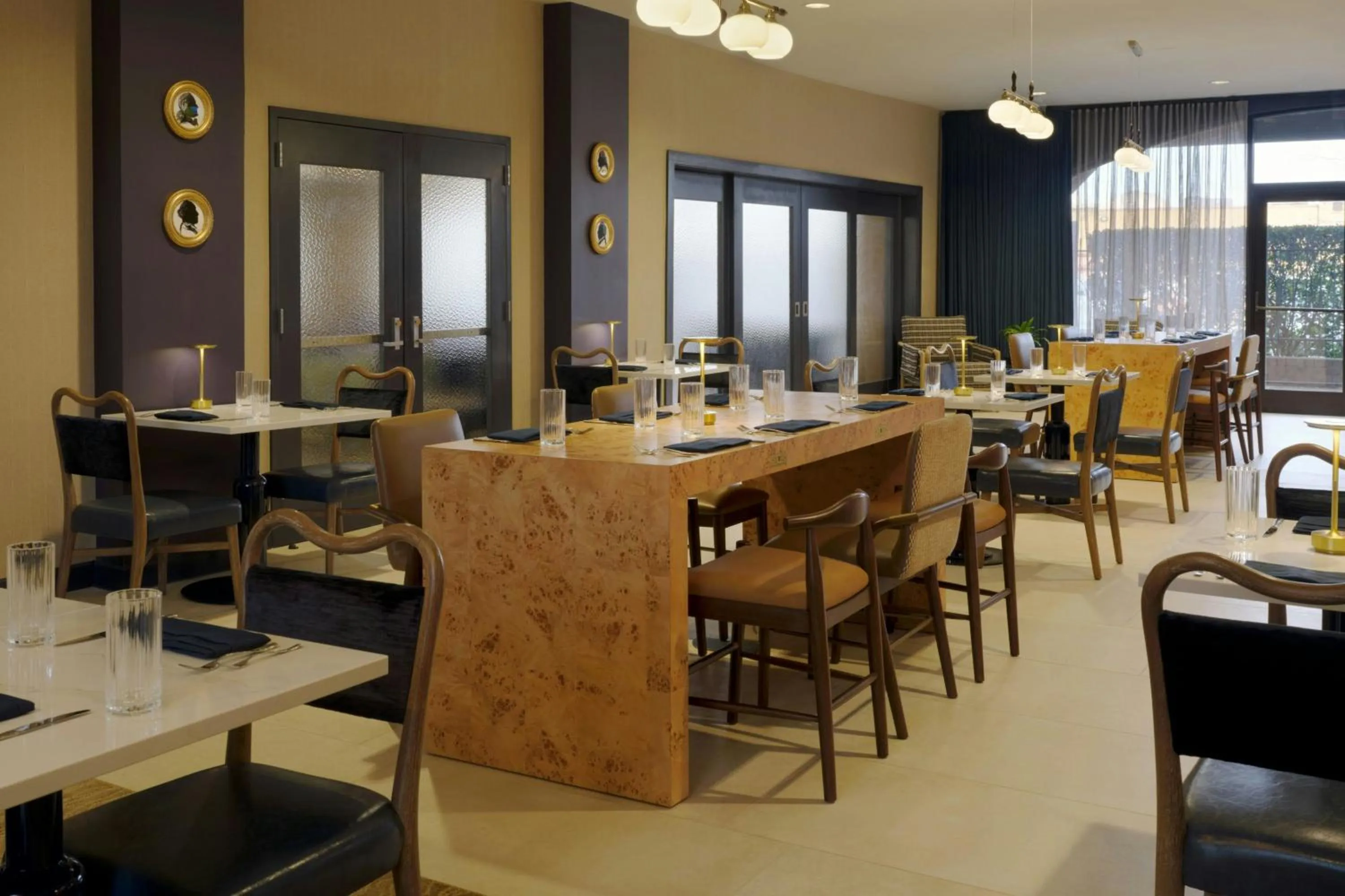 Restaurant/places to eat in The Mecklen Hotel, a Tribute Portfolio Hotel