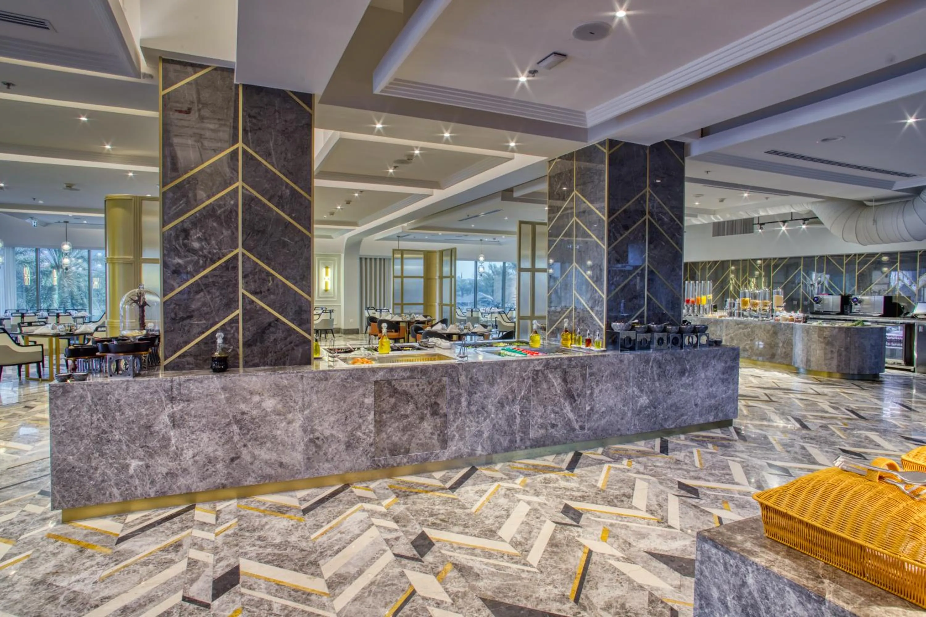 Restaurant/places to eat in Al Ahsa InterContinental by IHG