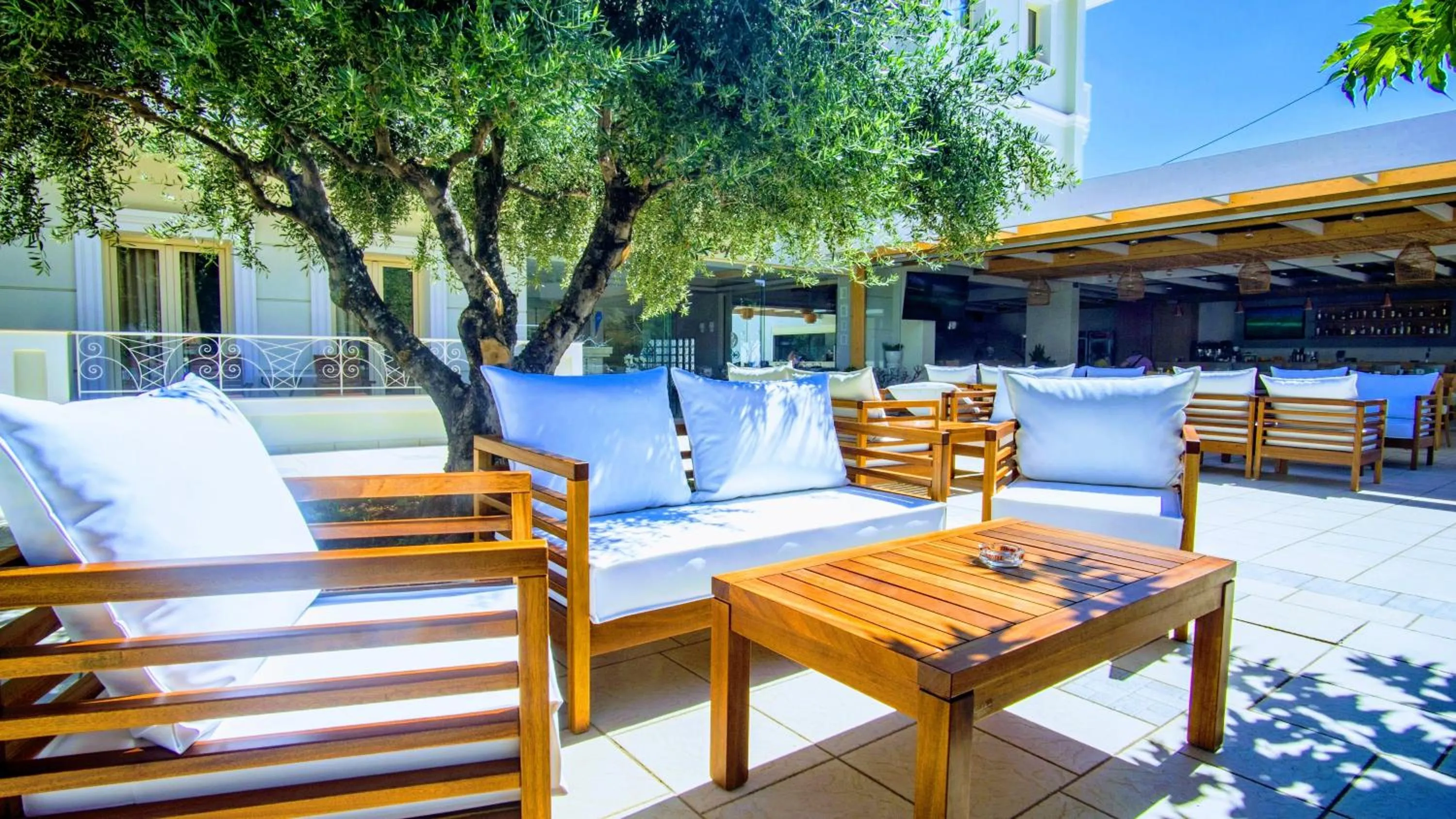 Lobby or reception in Pela Sofia