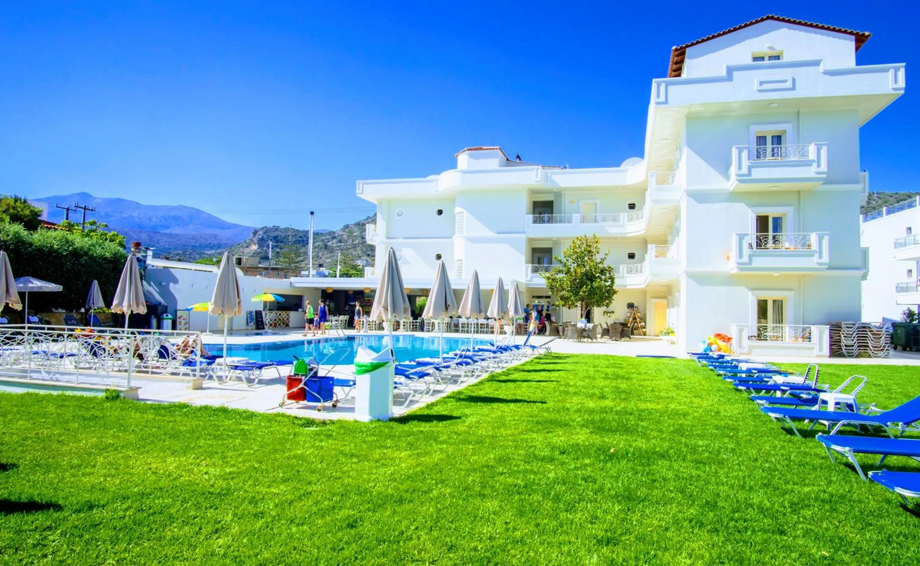 Property building in Pela Sofia